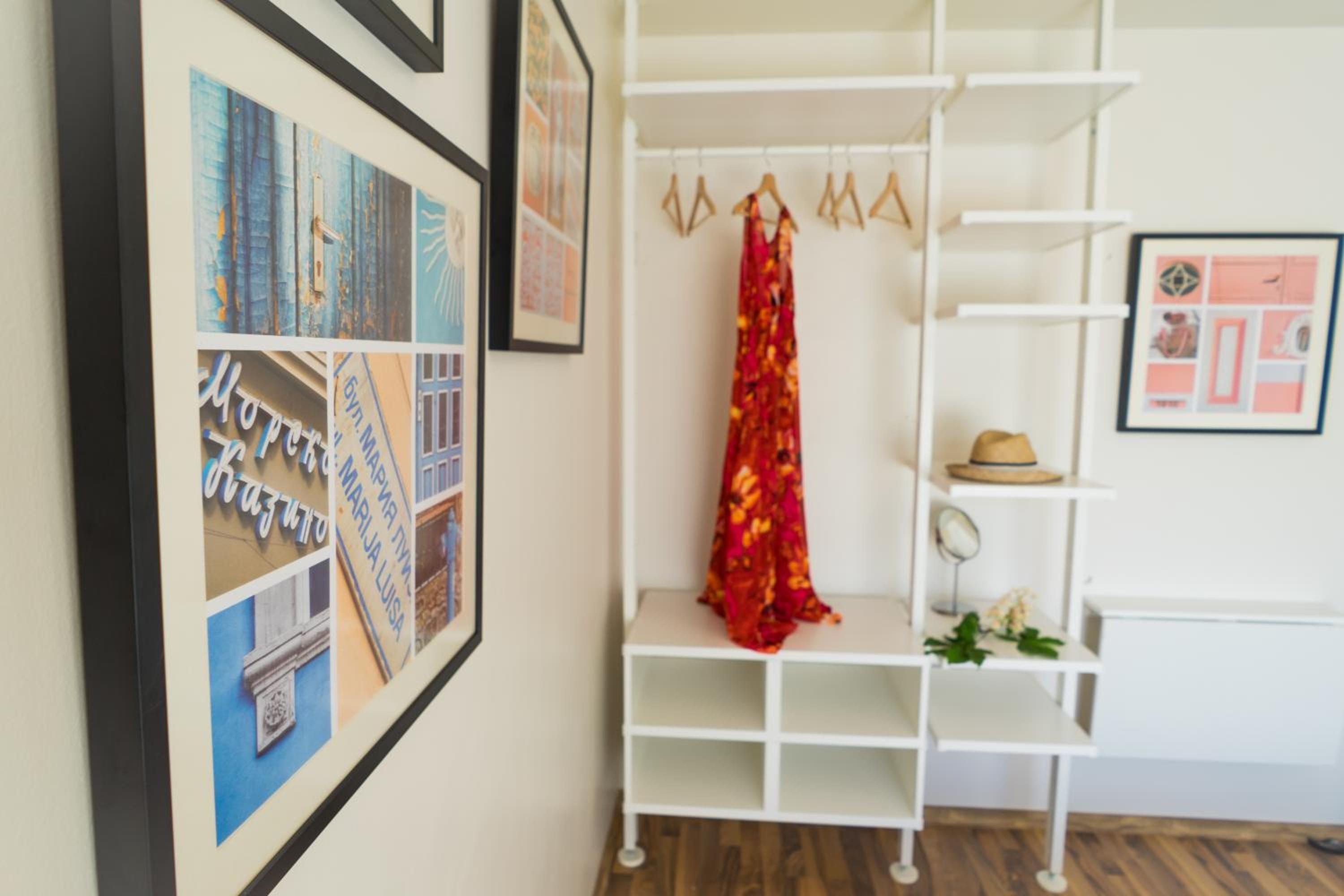 Sea grape wine flat in old center