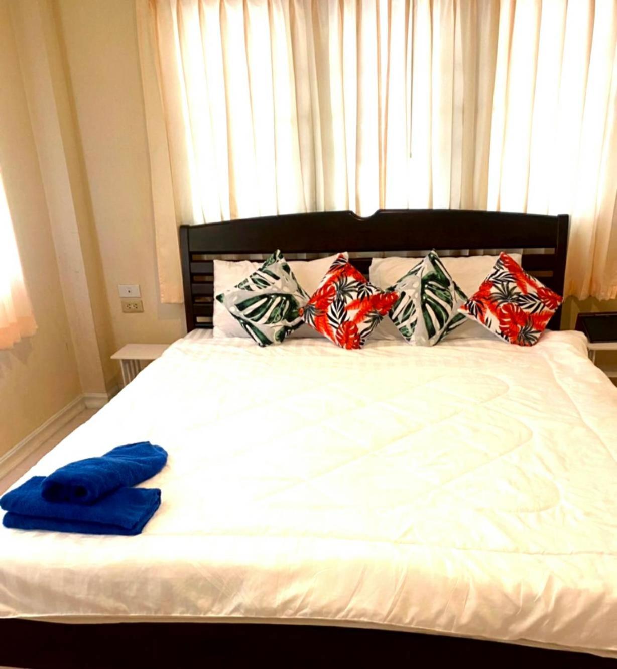Baan Golden Resort & Residences