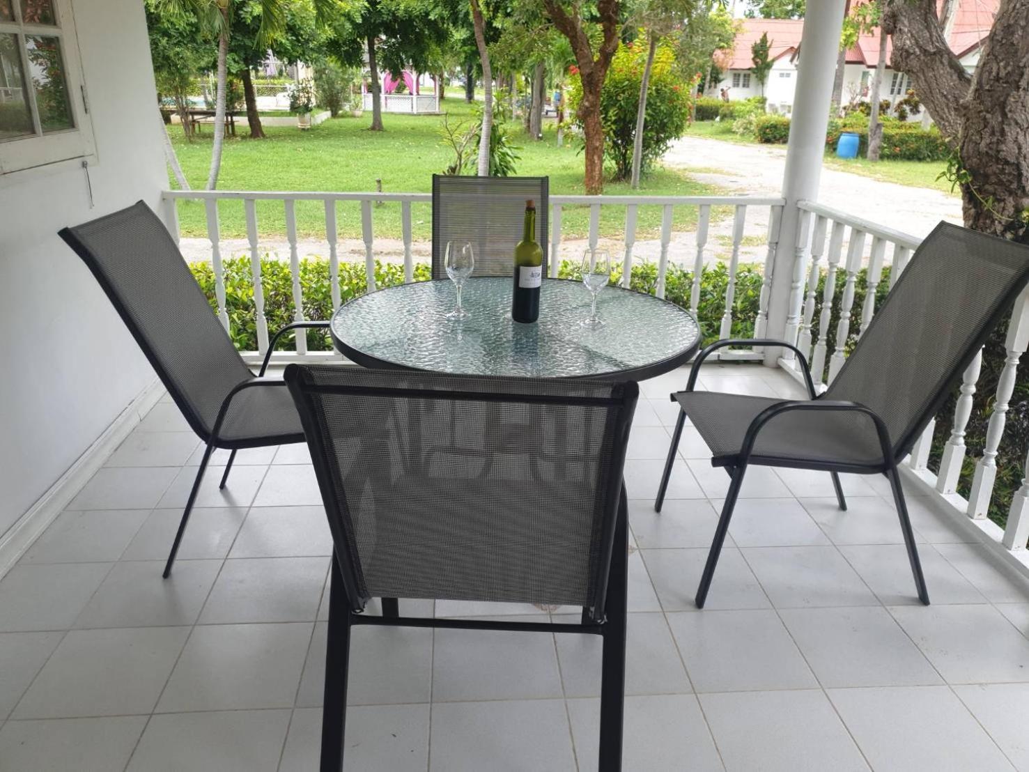 Baan Golden Resort & Residences