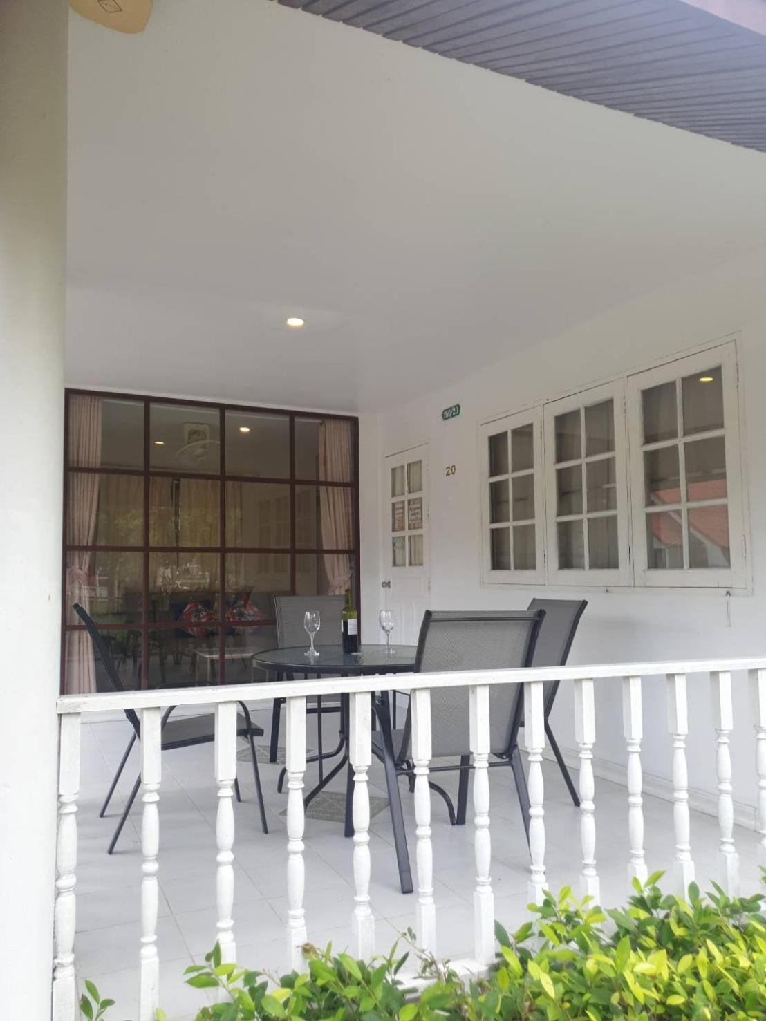 Baan Golden Resort & Residences