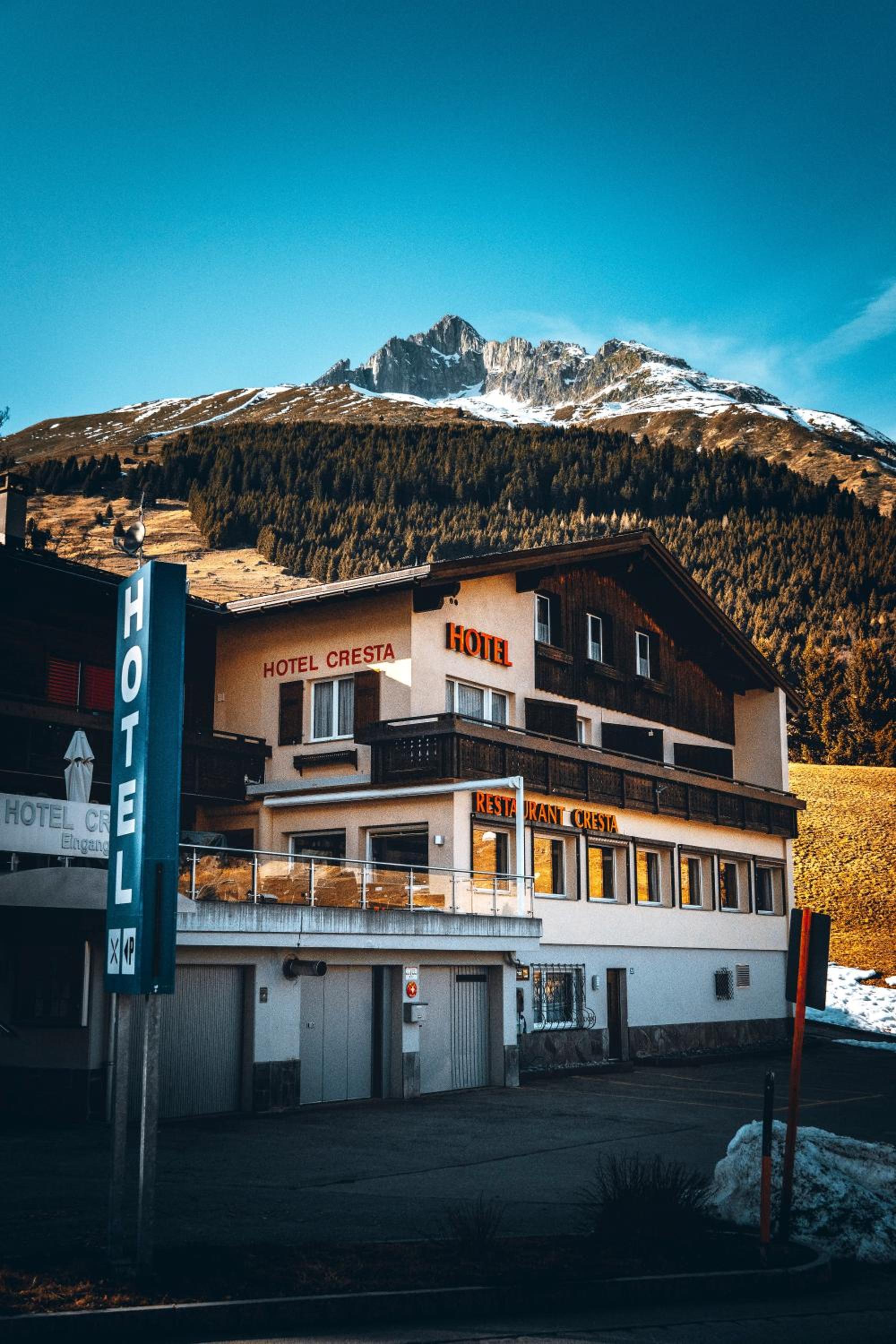 Hotel Cresta Sedrun - Image 1