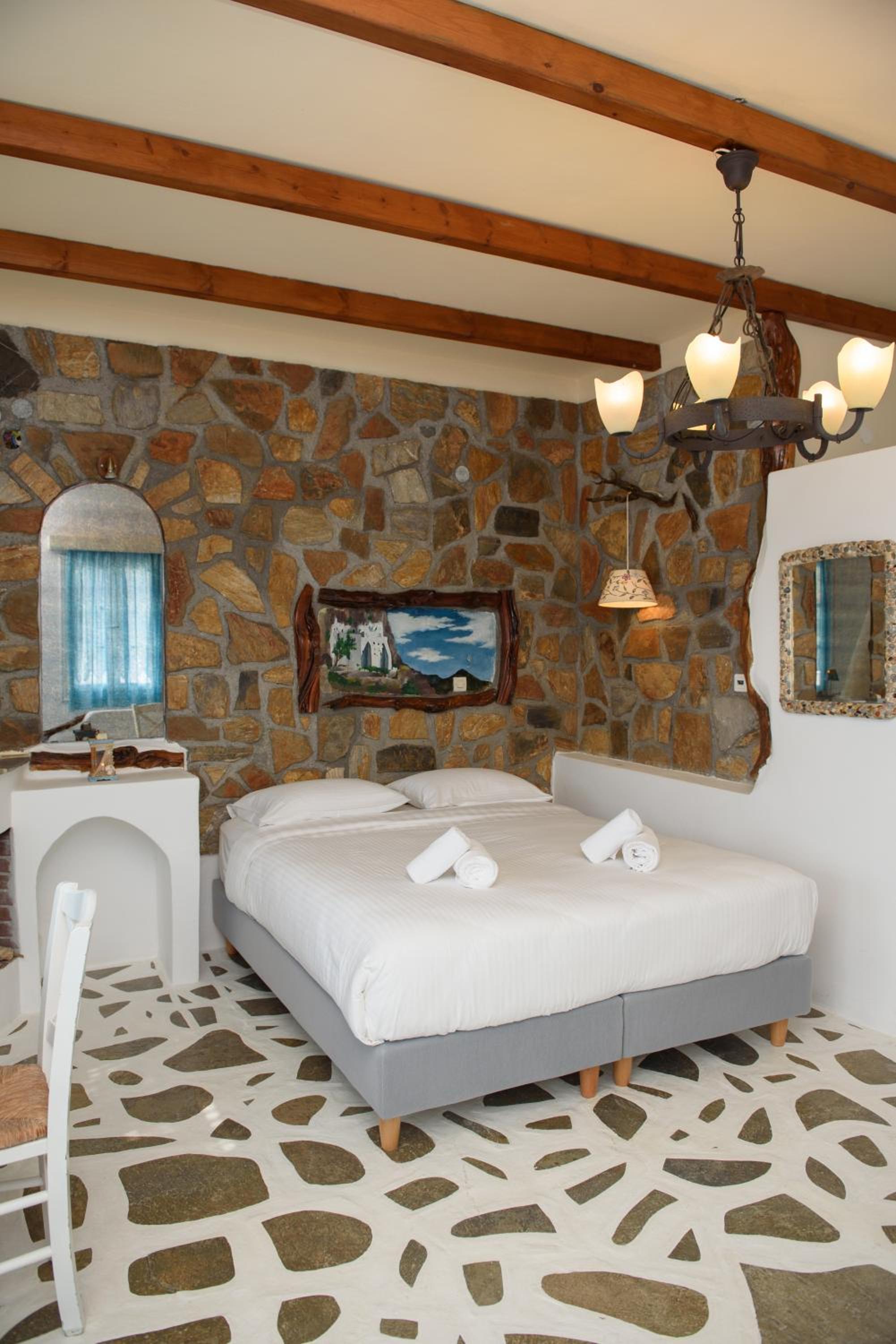 Lakki Village 4