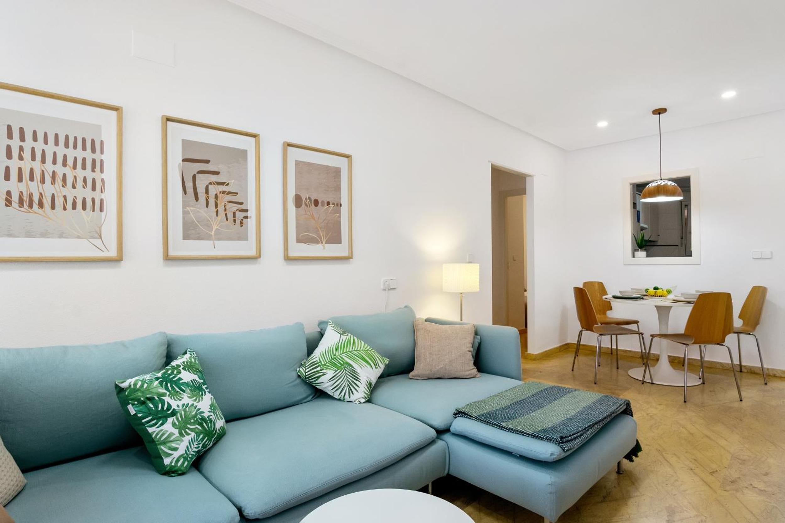 CB Living - Beachfront apartment in Aguamarina