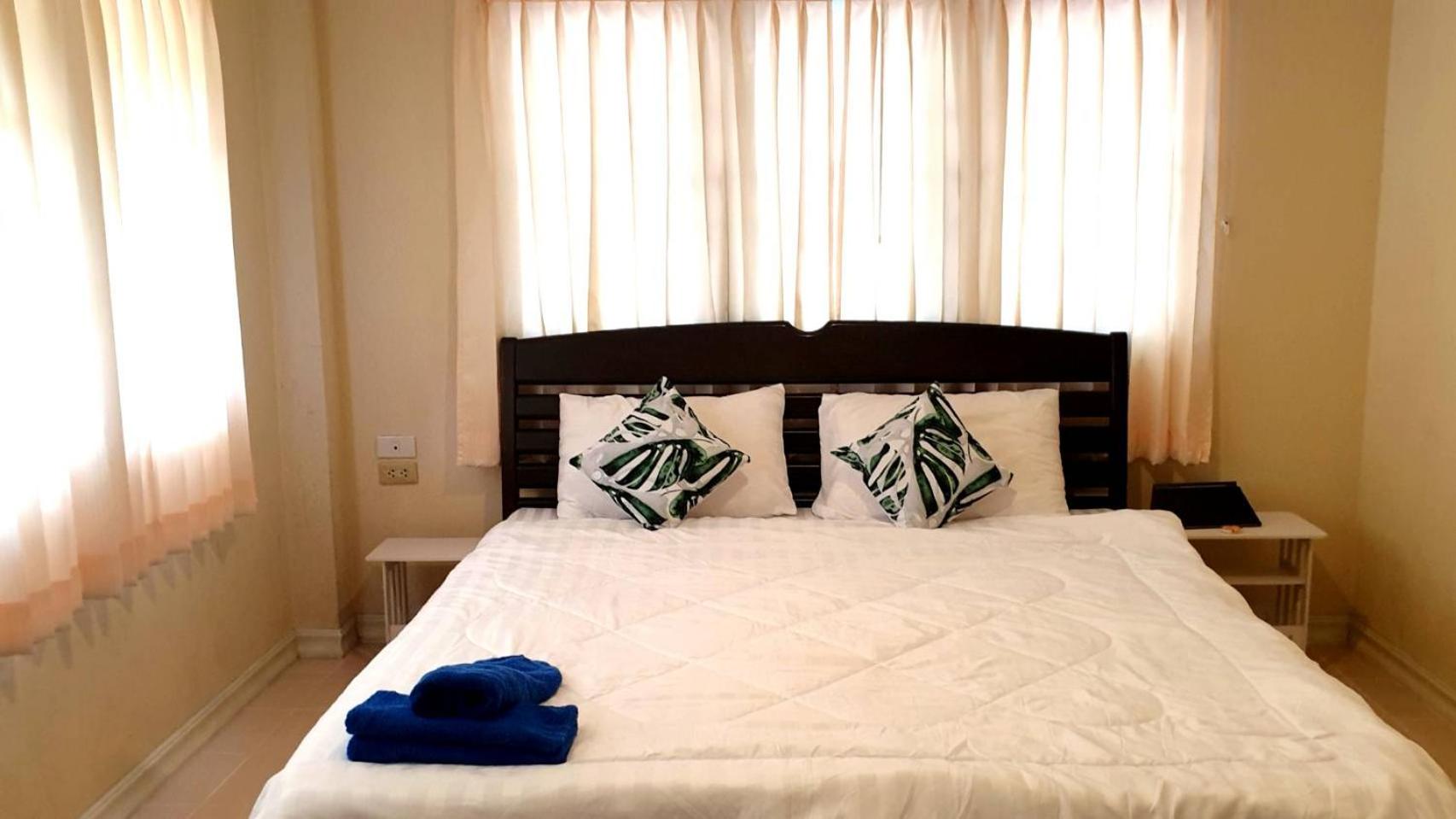 Baan Golden Resort & Residences