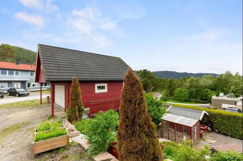 Leilighet med gratis parkering og WiFi view 3