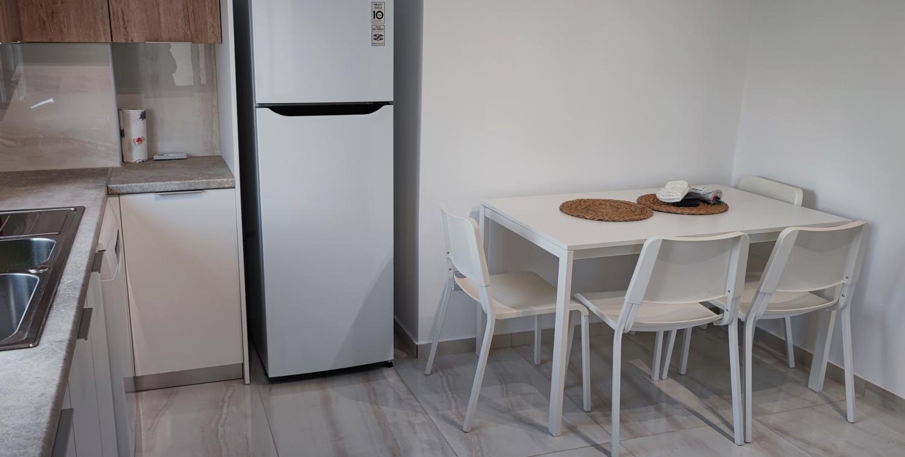 Ellas Modern Duplex City Center