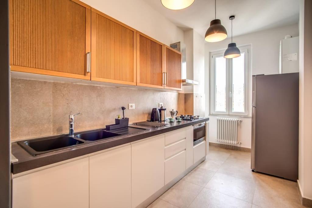 Borgo Vittorio 2 bdr 2 bath St Peter's