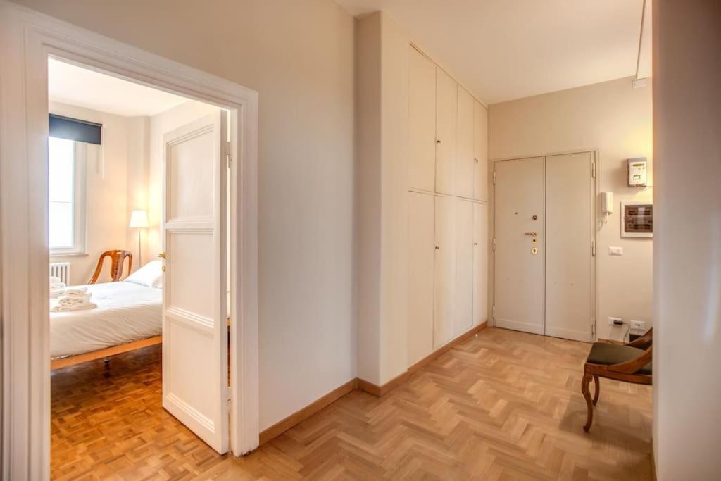 Borgo Vittorio 2 bdr 2 bath St Peter's