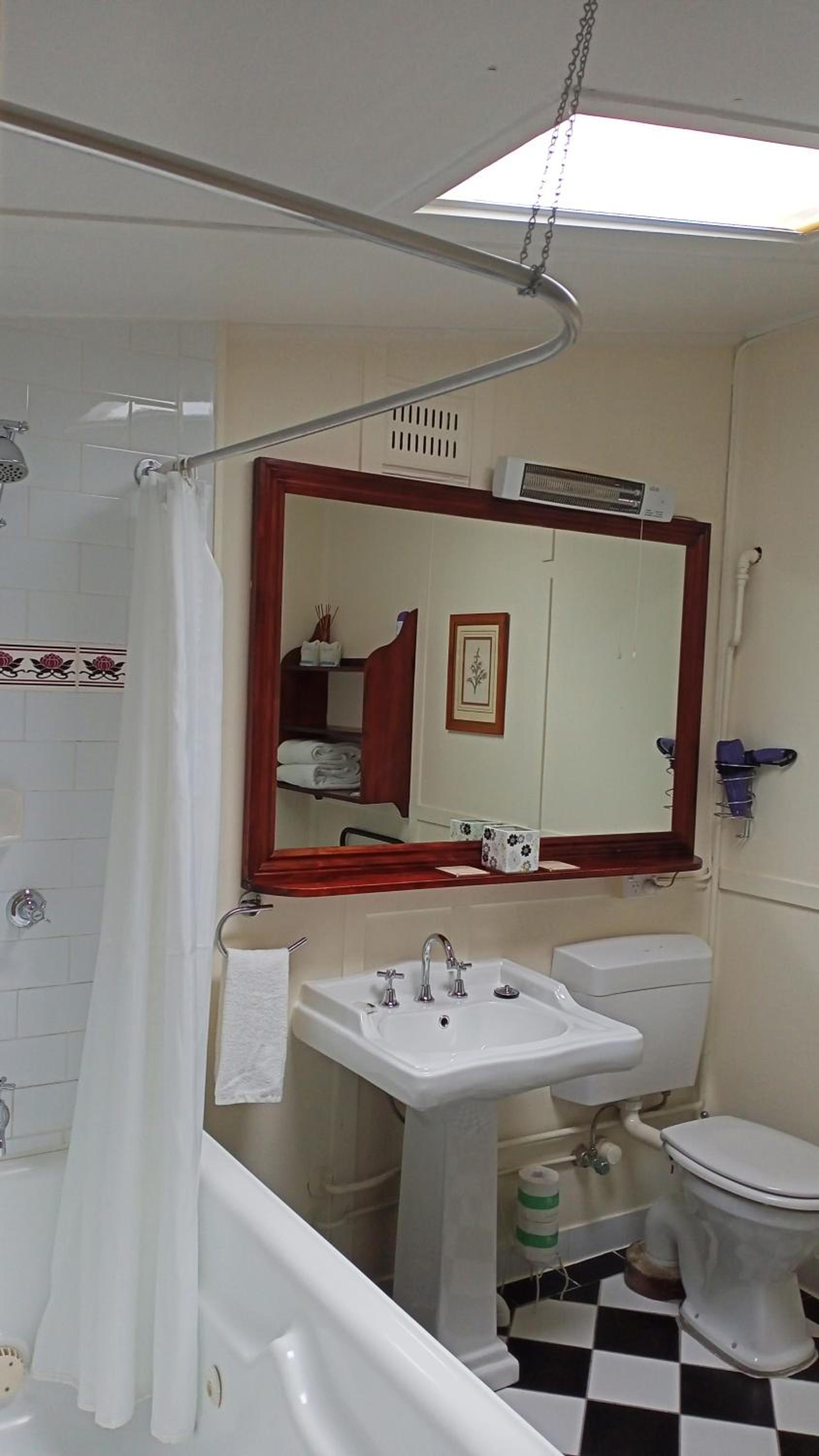 KUBBA ROONGA GUESTHOUSE - Boutique Luxury Peaceful Stay & Gardens - Breakfast included