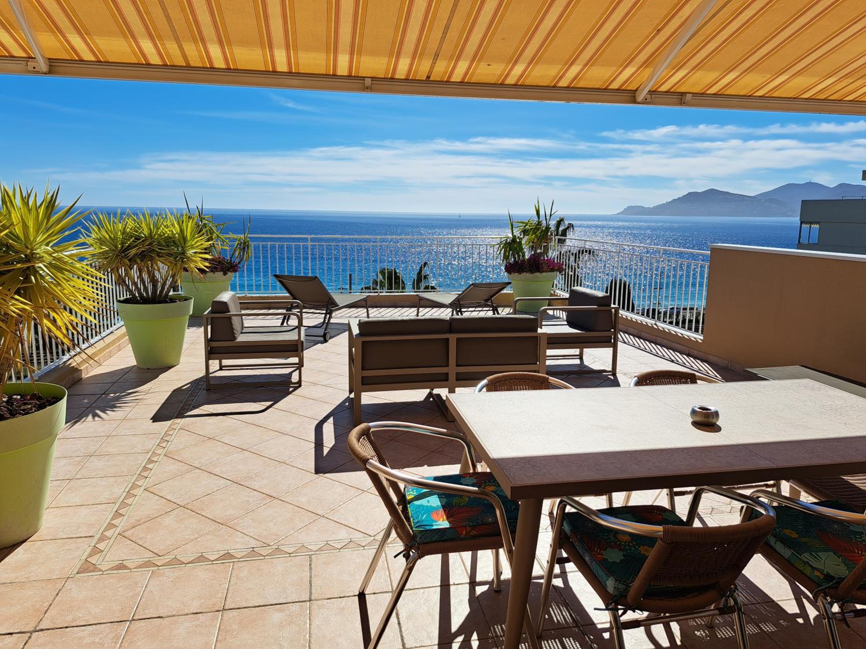 outdoor BBQ area