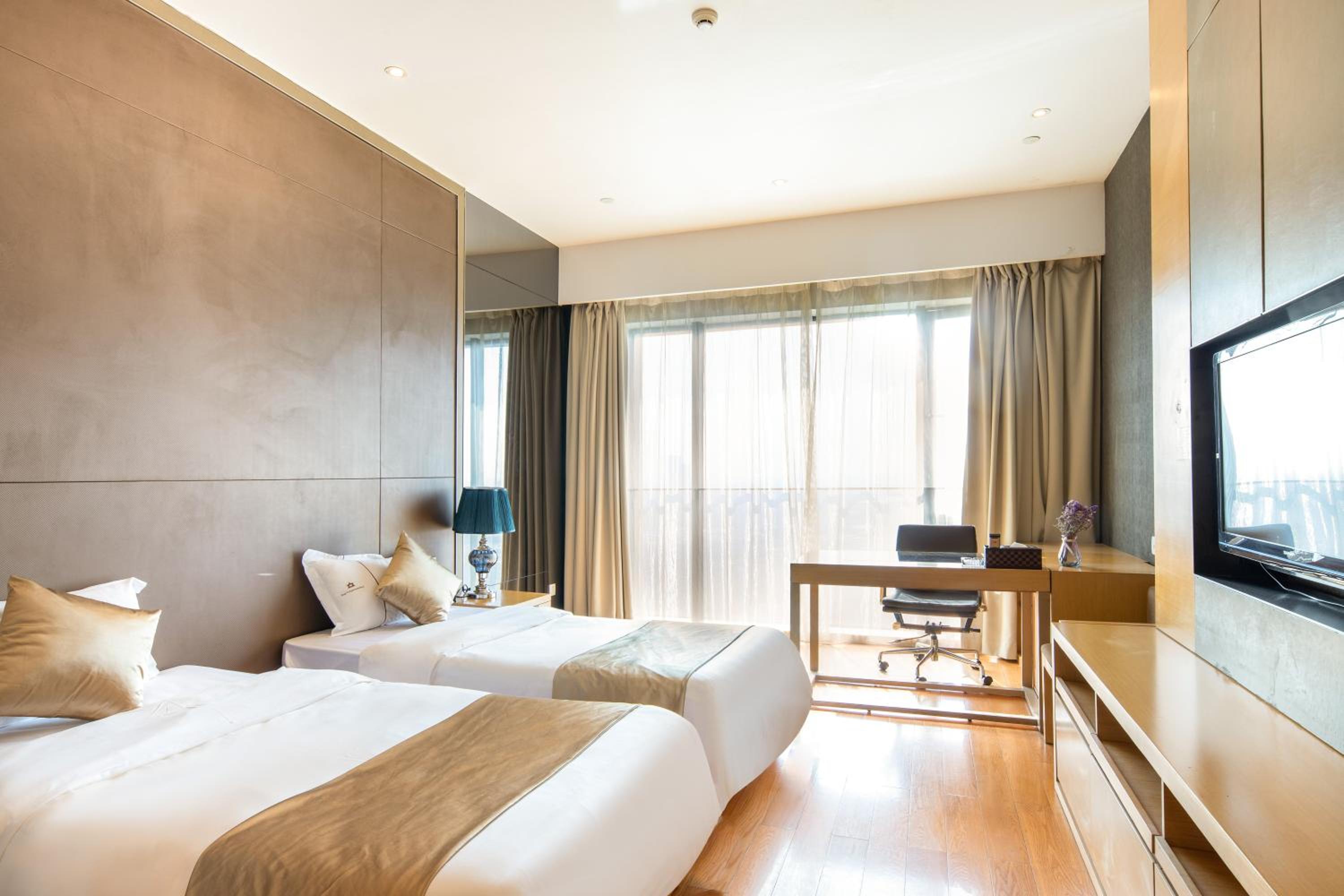 Guangzhou Xing Yi International Apartment - Poly World Branch