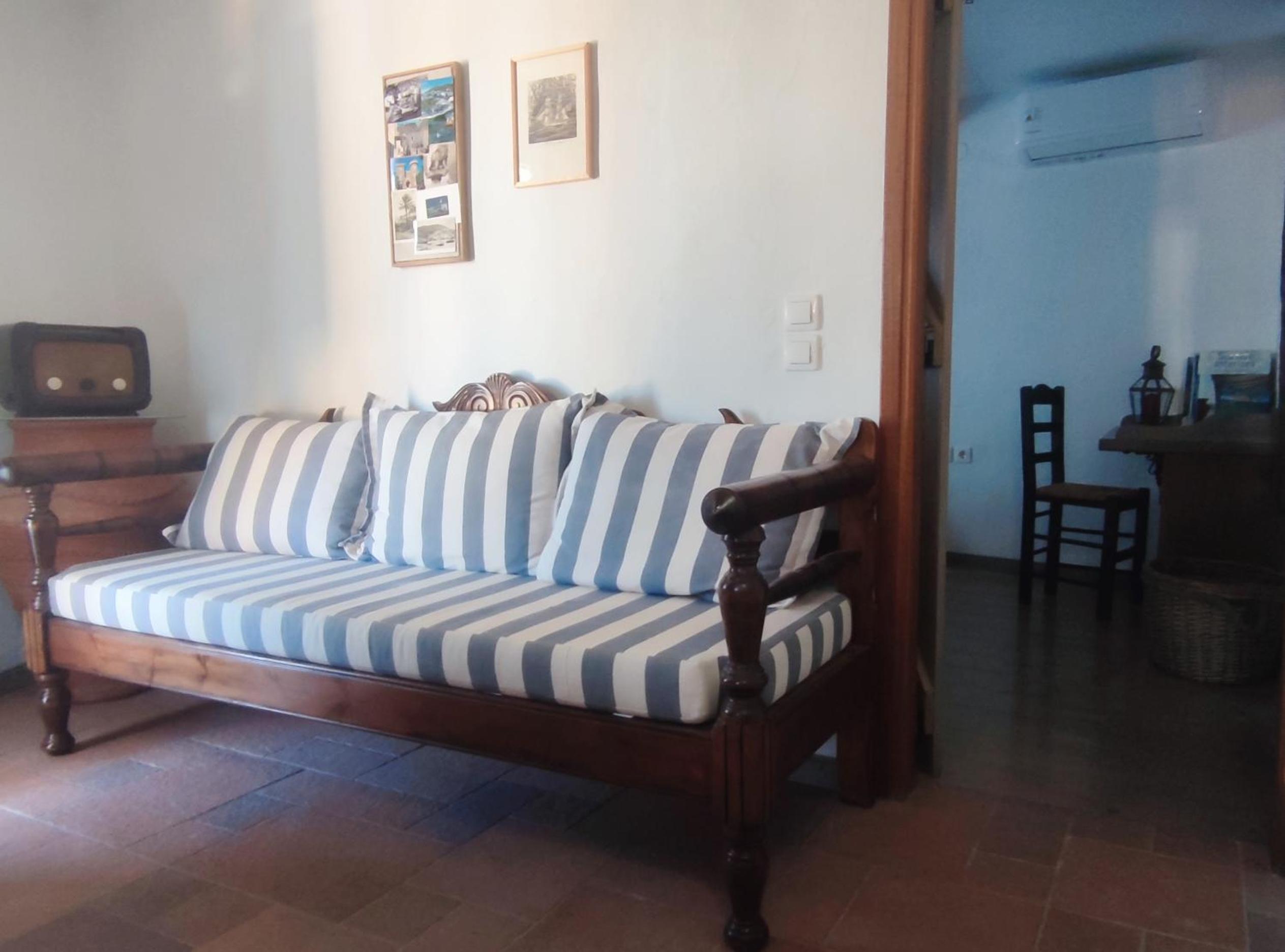 PATELO HOUSE