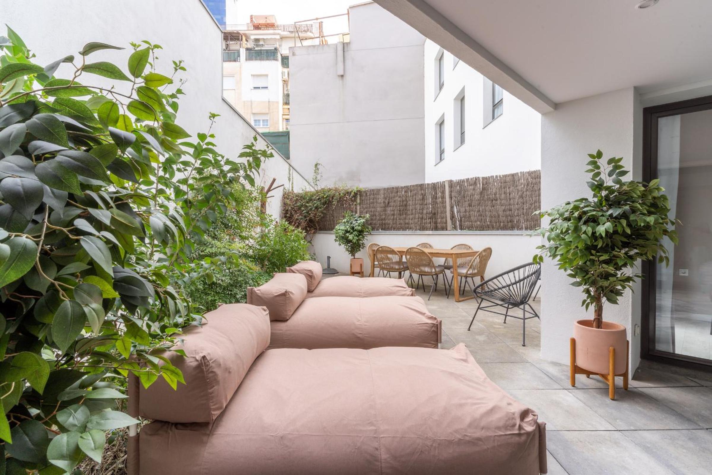 Limehome Barcelona Rector Triadó