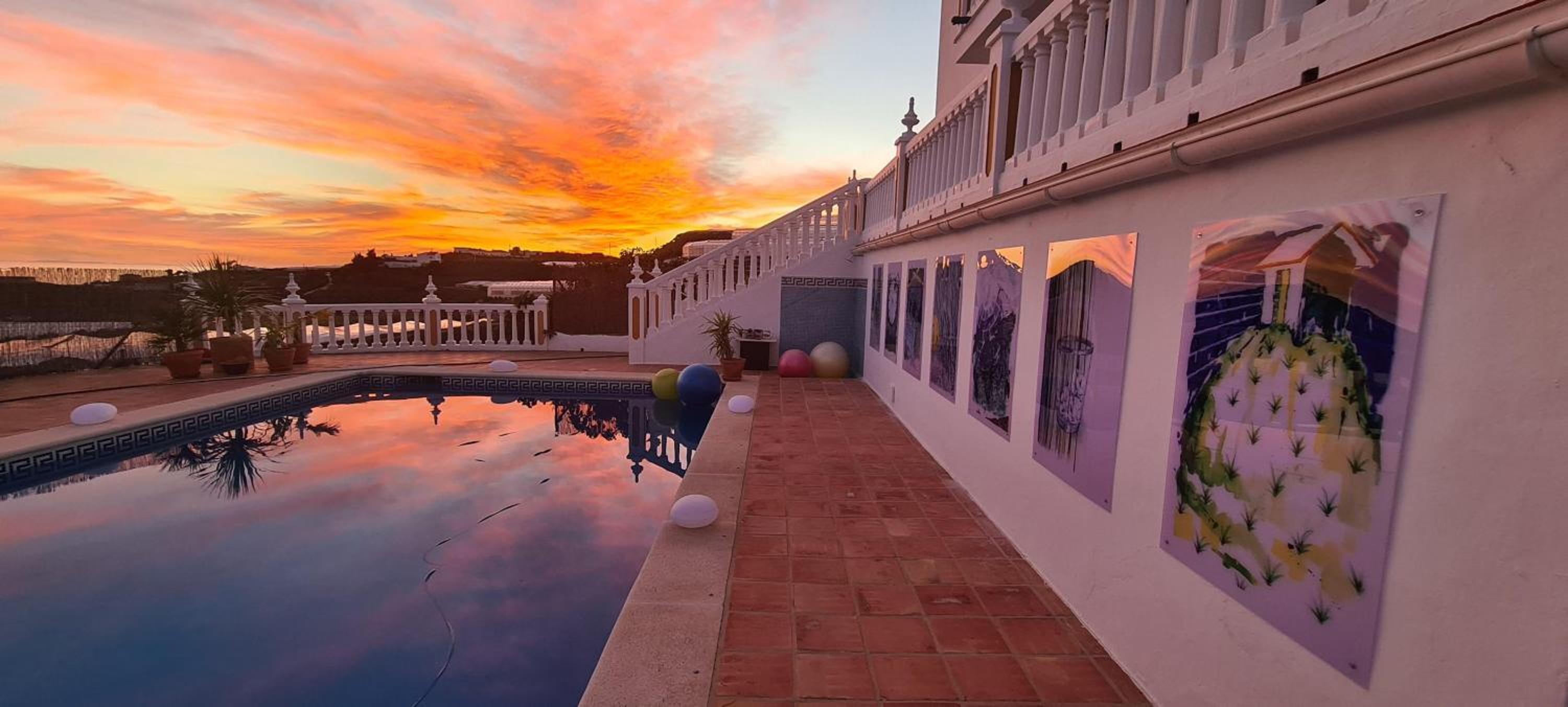 Villa-Charo-Algarrobo-Costa-del-Sol-Salzwasser-Pool-Meerblick-Aussenkueche-25-Min-nach-Malaga view 2