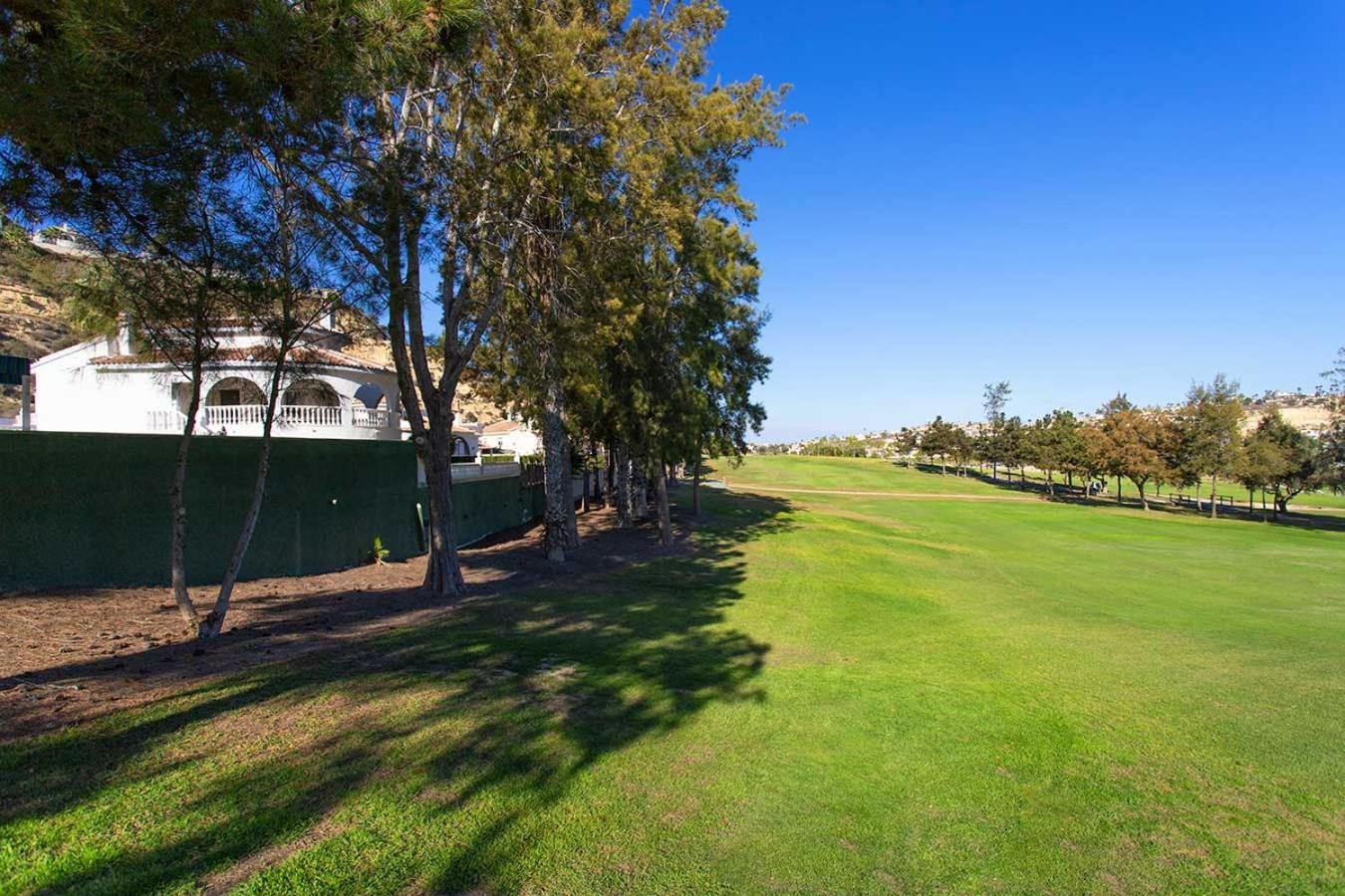 CH Villa Golf Park La Marquesa view 3