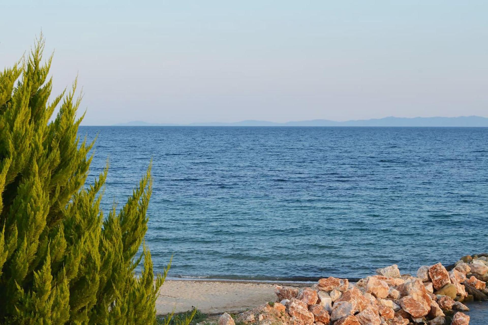 Lemon Beach Front Apartment, Nikiti view 2