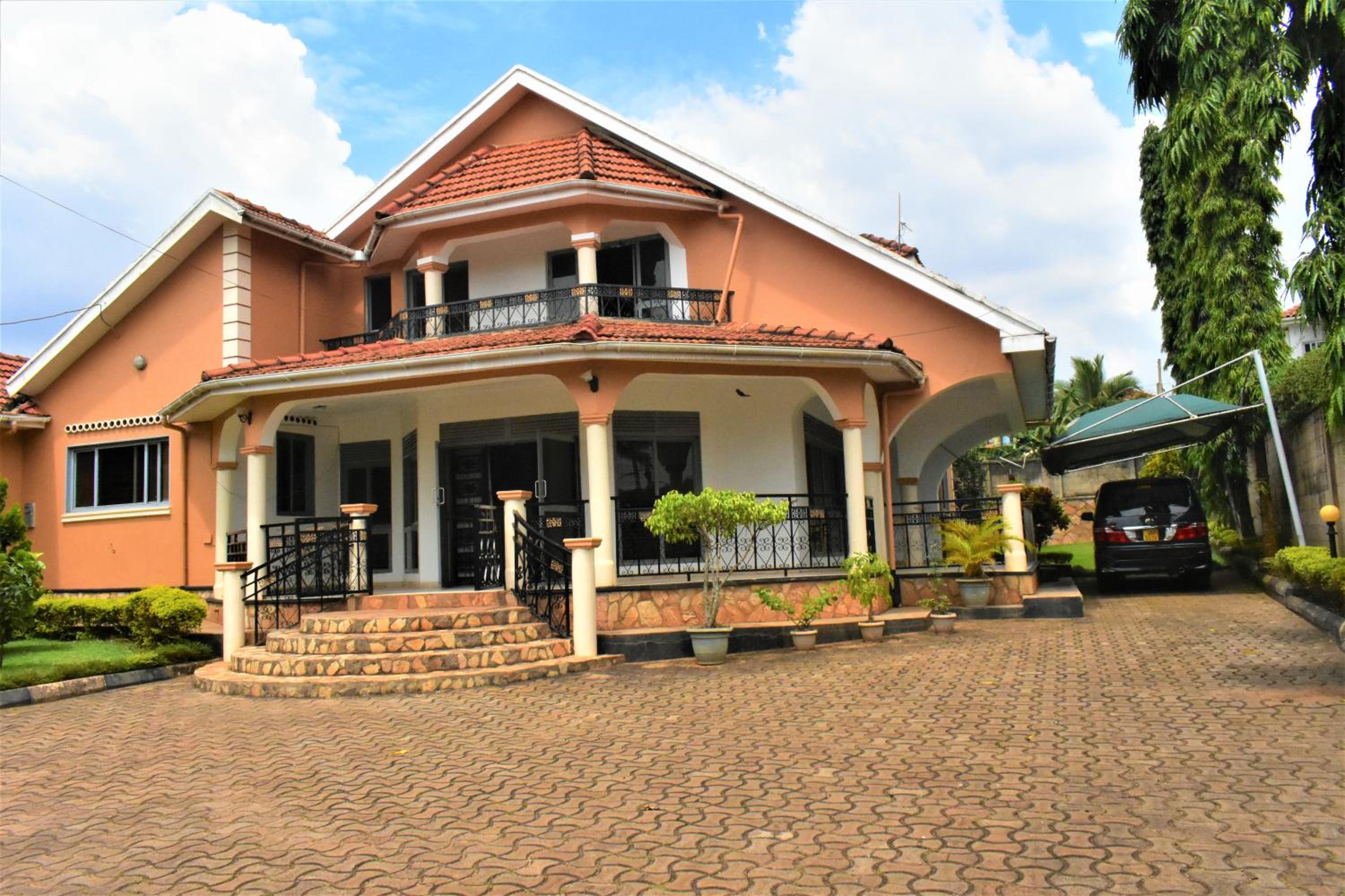 Beautiful home opposite Speke Resort Munyonyo near Lake Victoria view 5
