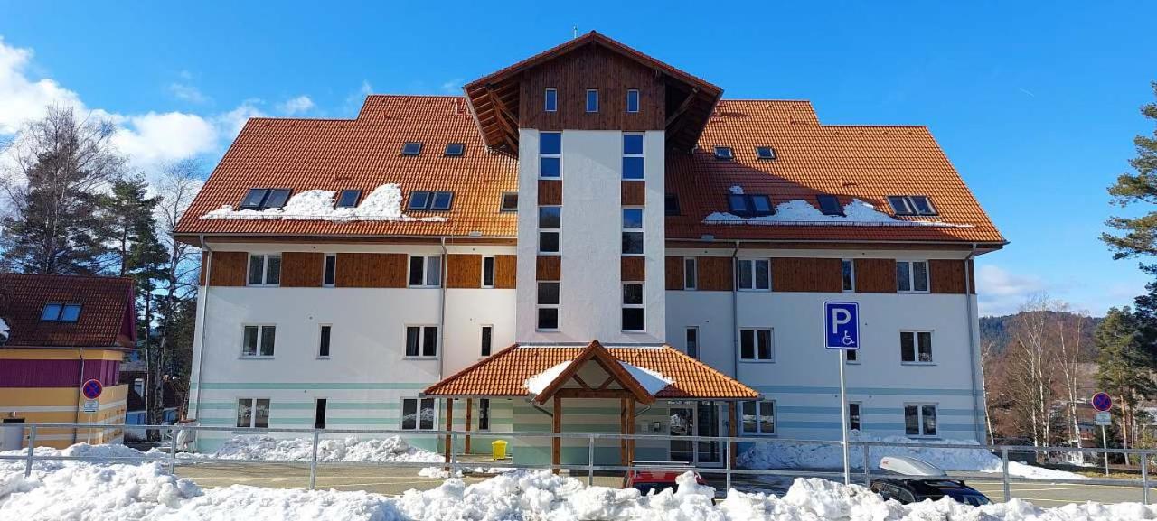 Lipno Bonites