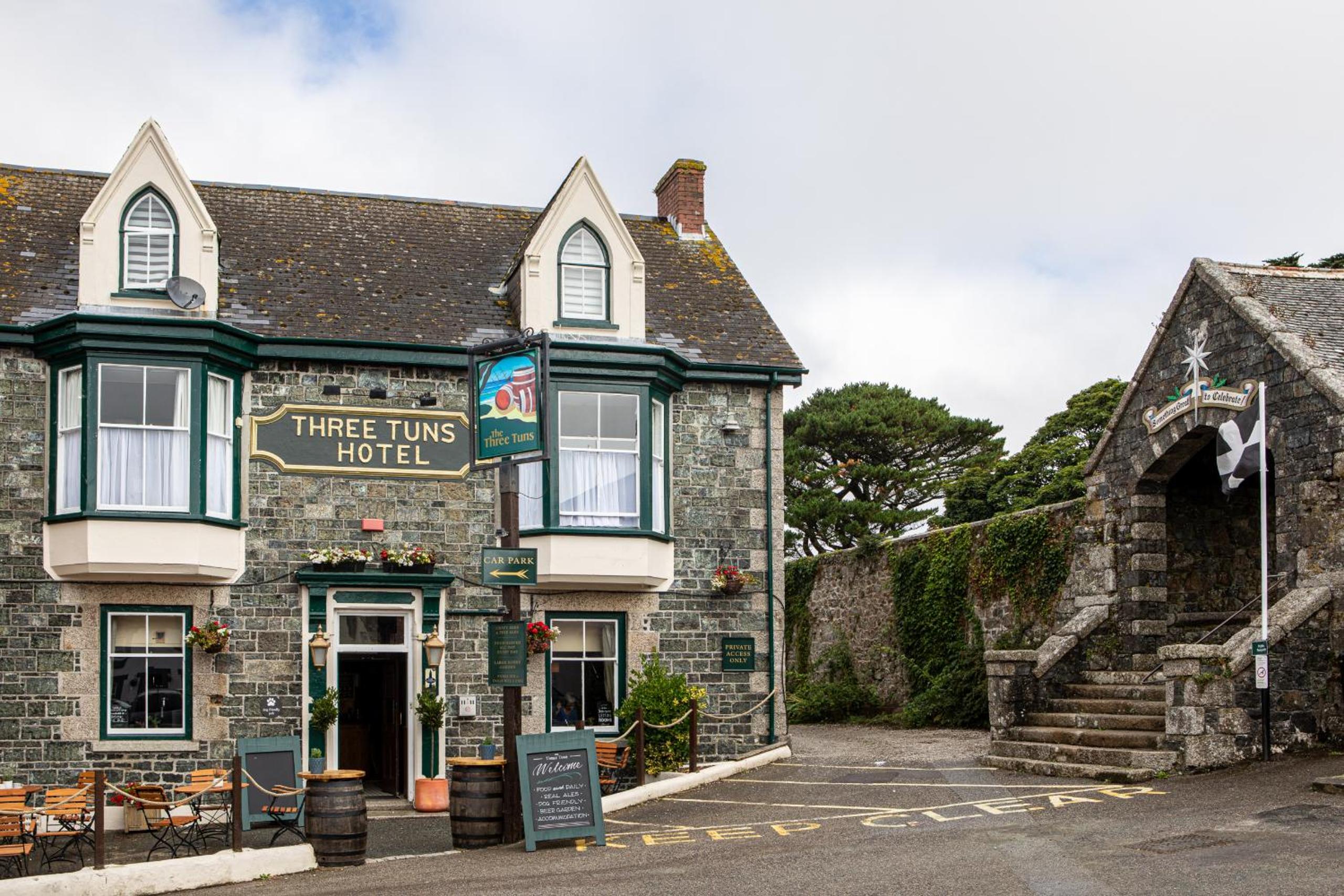 Helston Vacations - The Three Tuns - Property Image 10