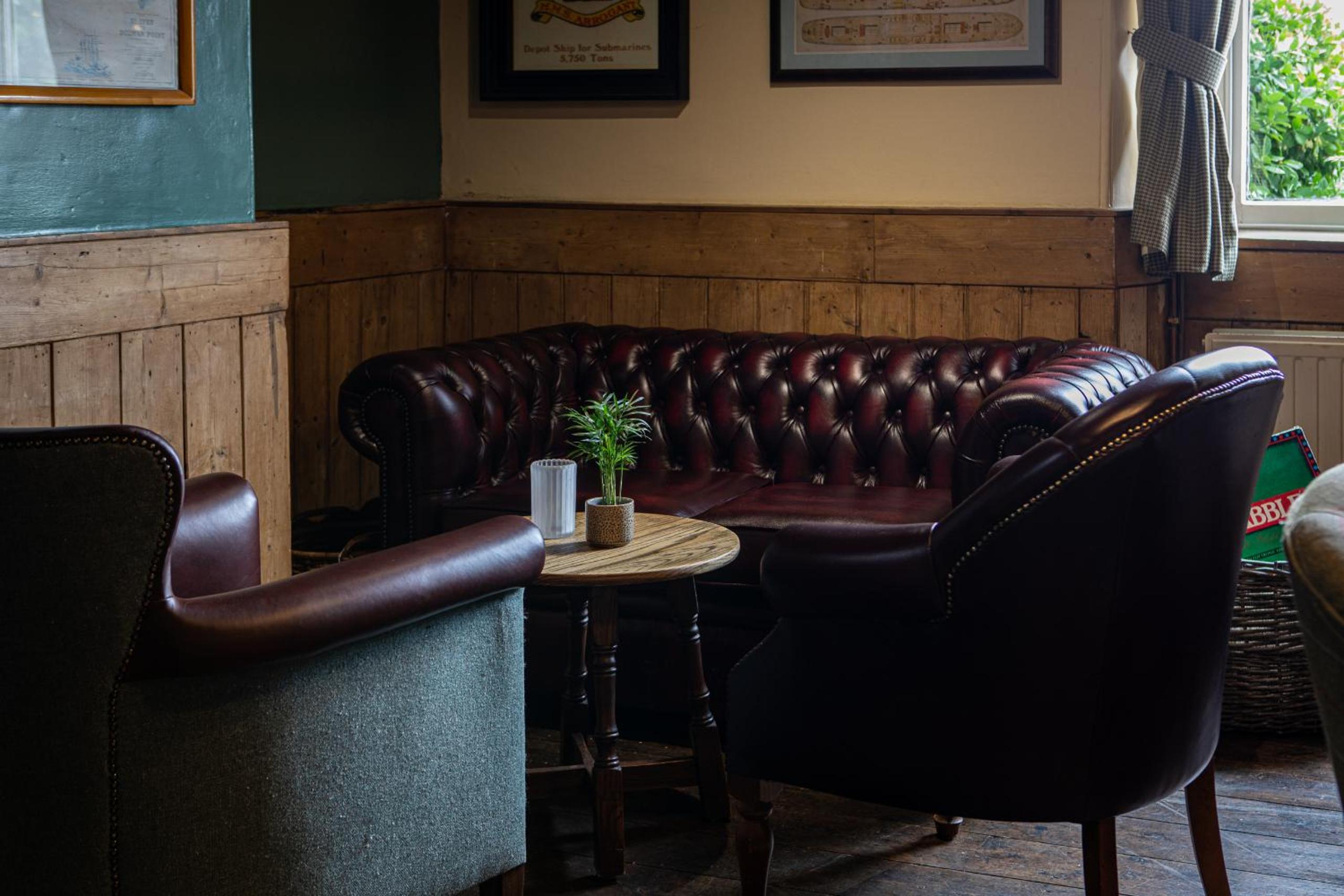 Helston Vacations - The Three Tuns - Property Image 2
