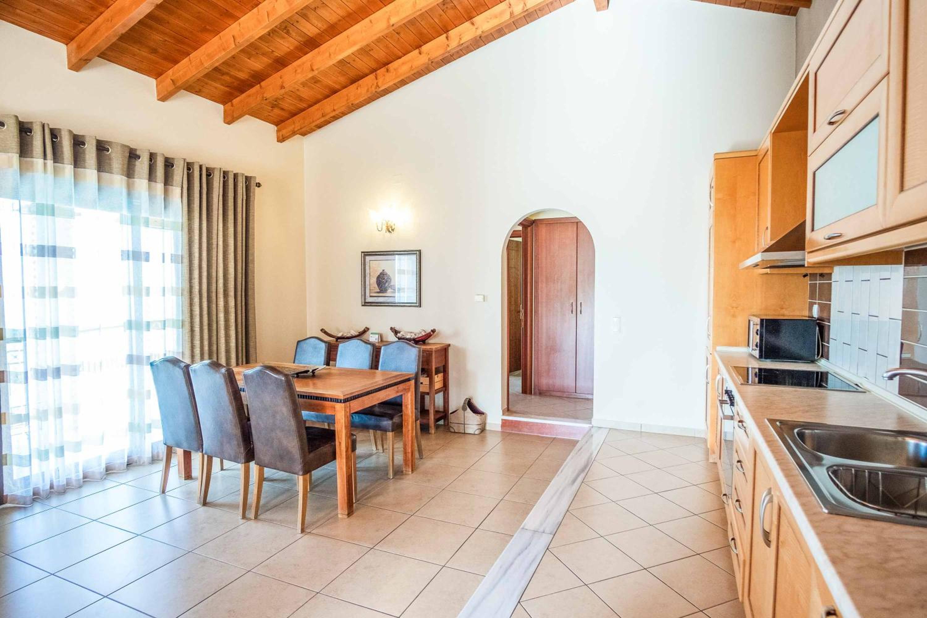 Apolis Luxury Villa