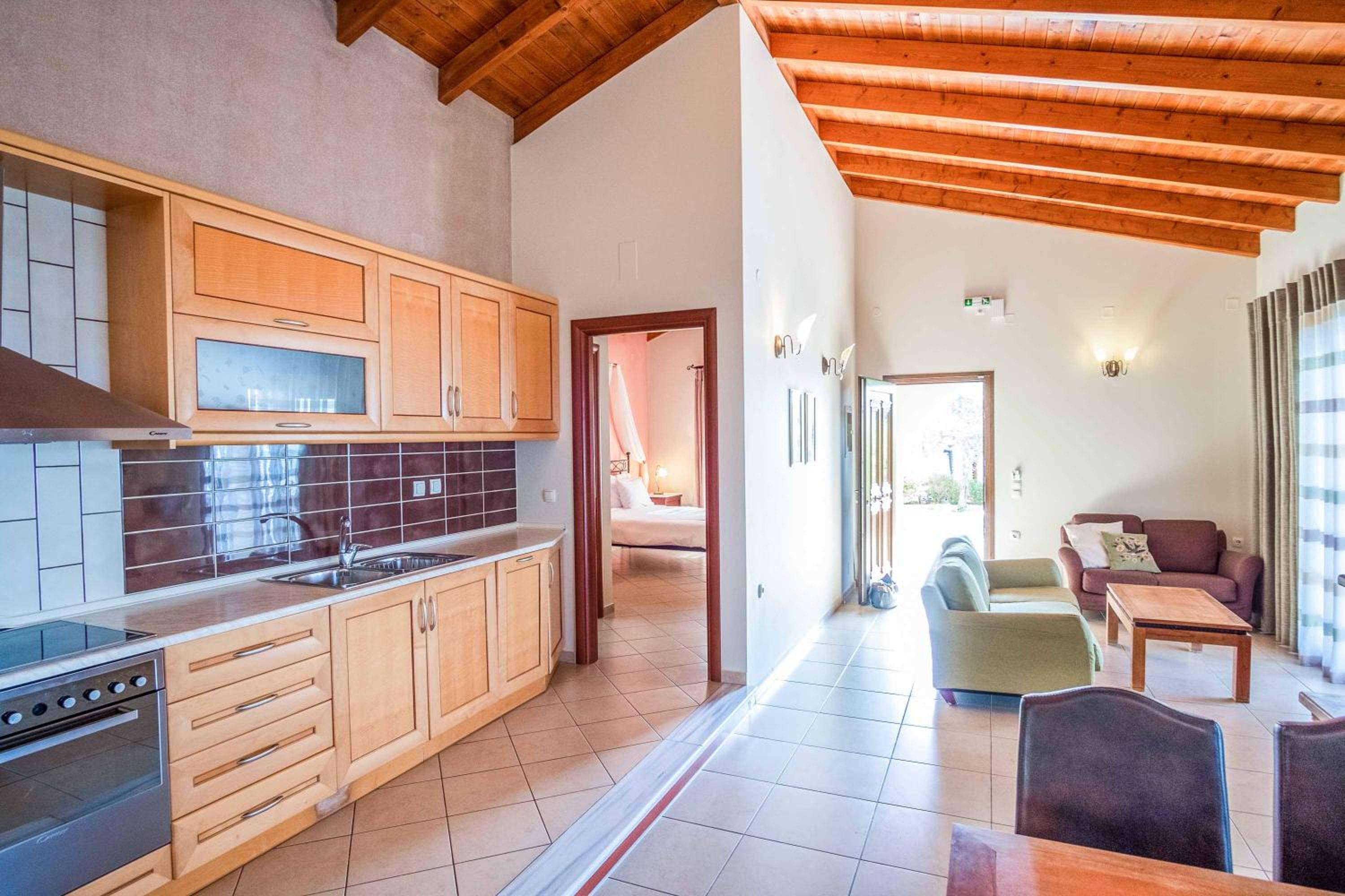 Apolis Luxury Villa