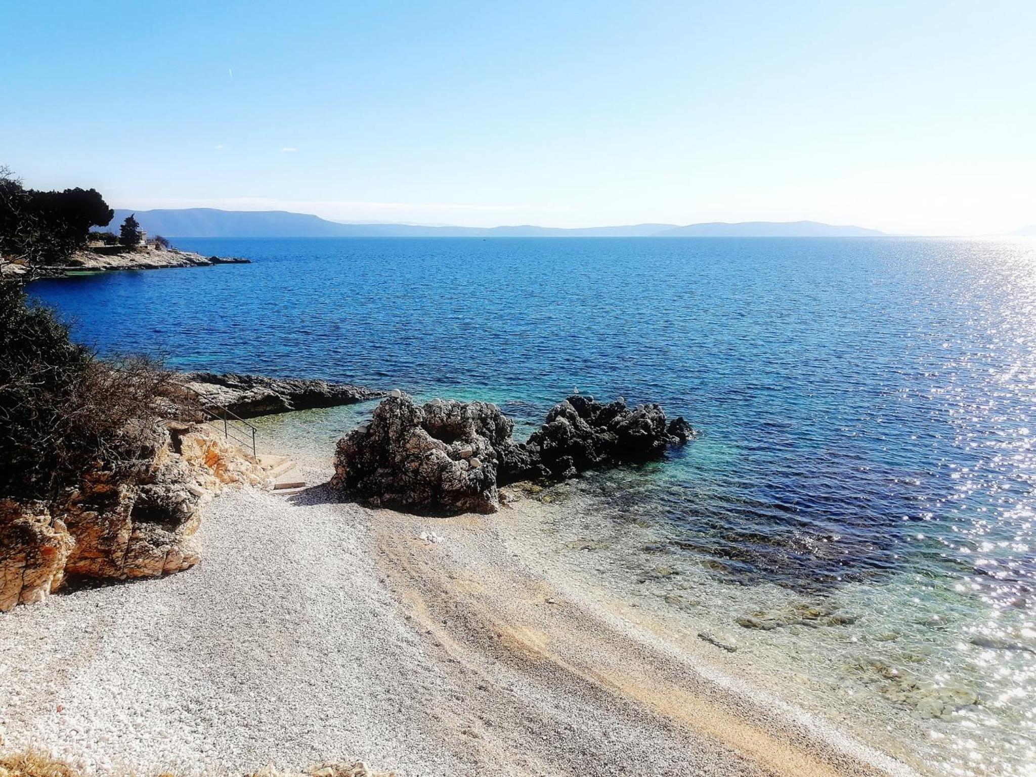 Studio Apartment Michelle - Intermezzo with sea view