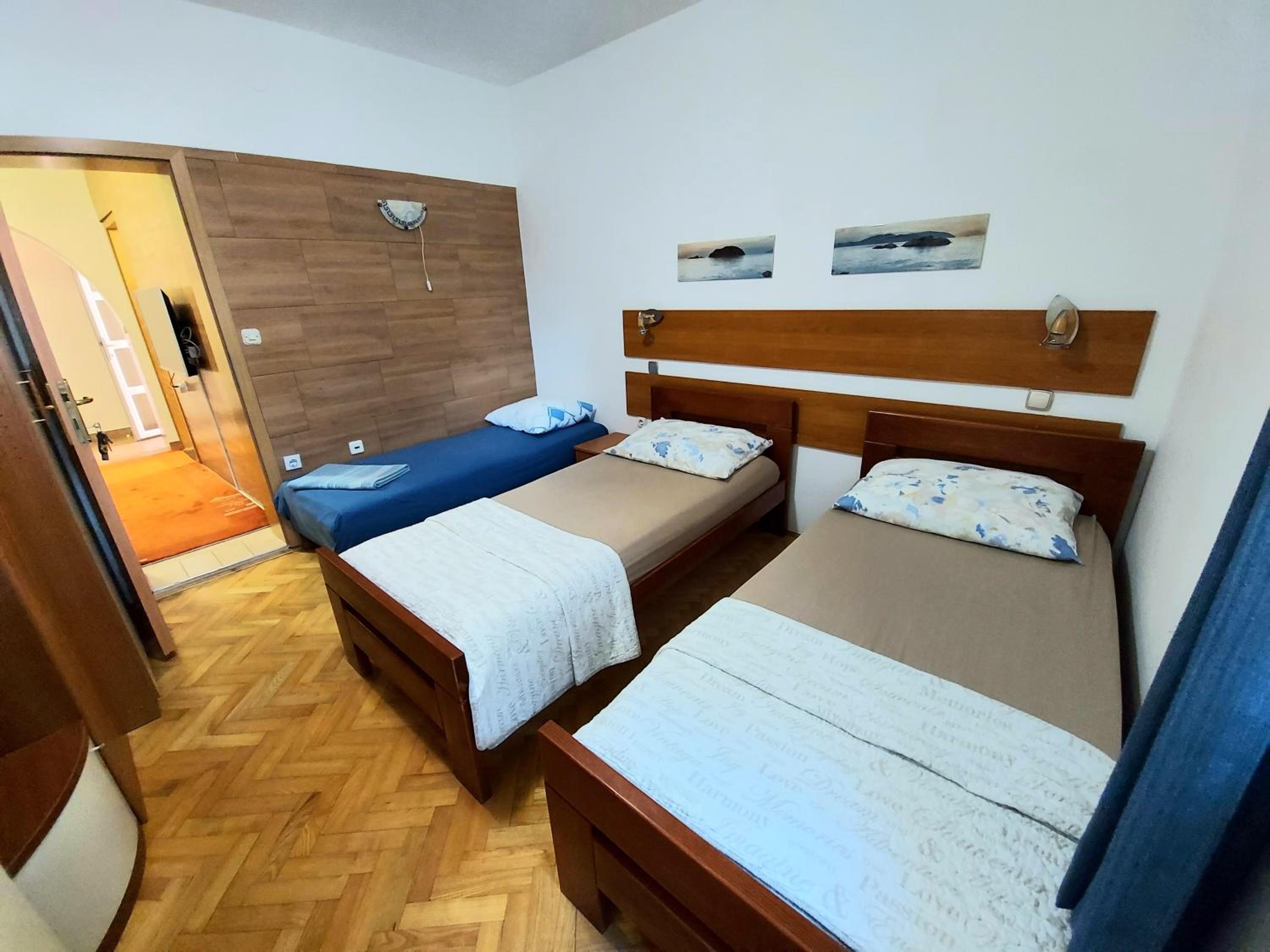 Apartments Markov