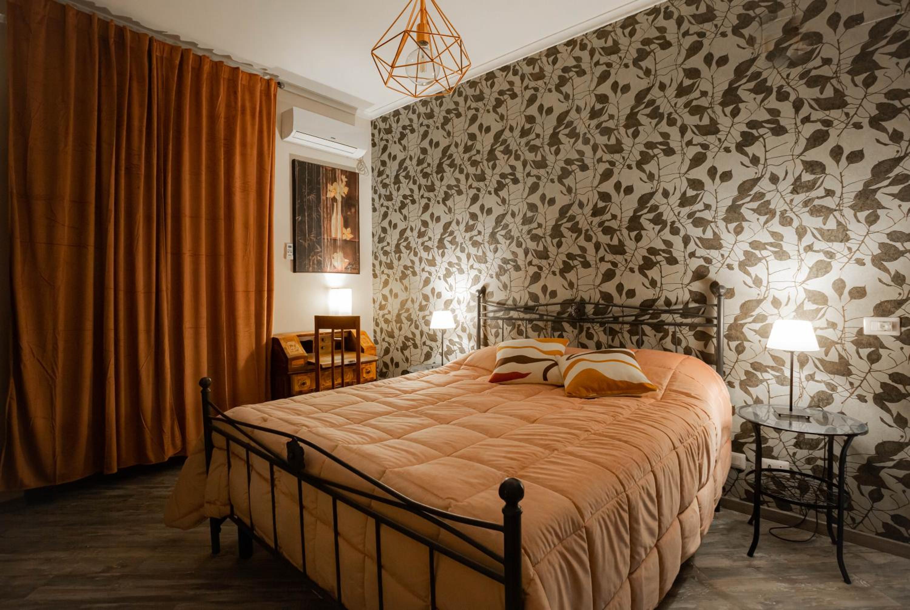 DOMUS PETRI- CASA A S. PIETRO