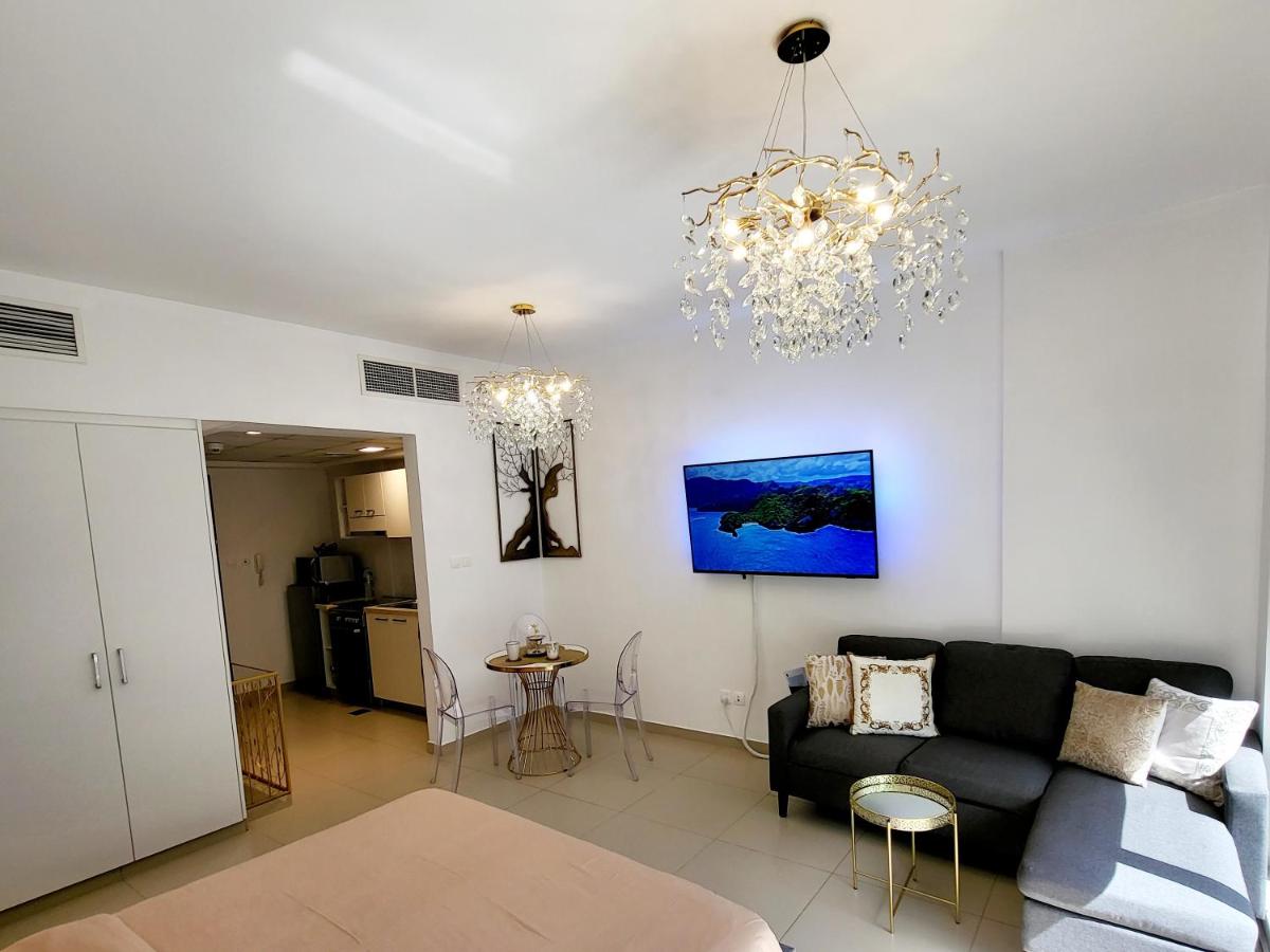 Luxurious Studio Pacific Al Marjan Island - beachfront property