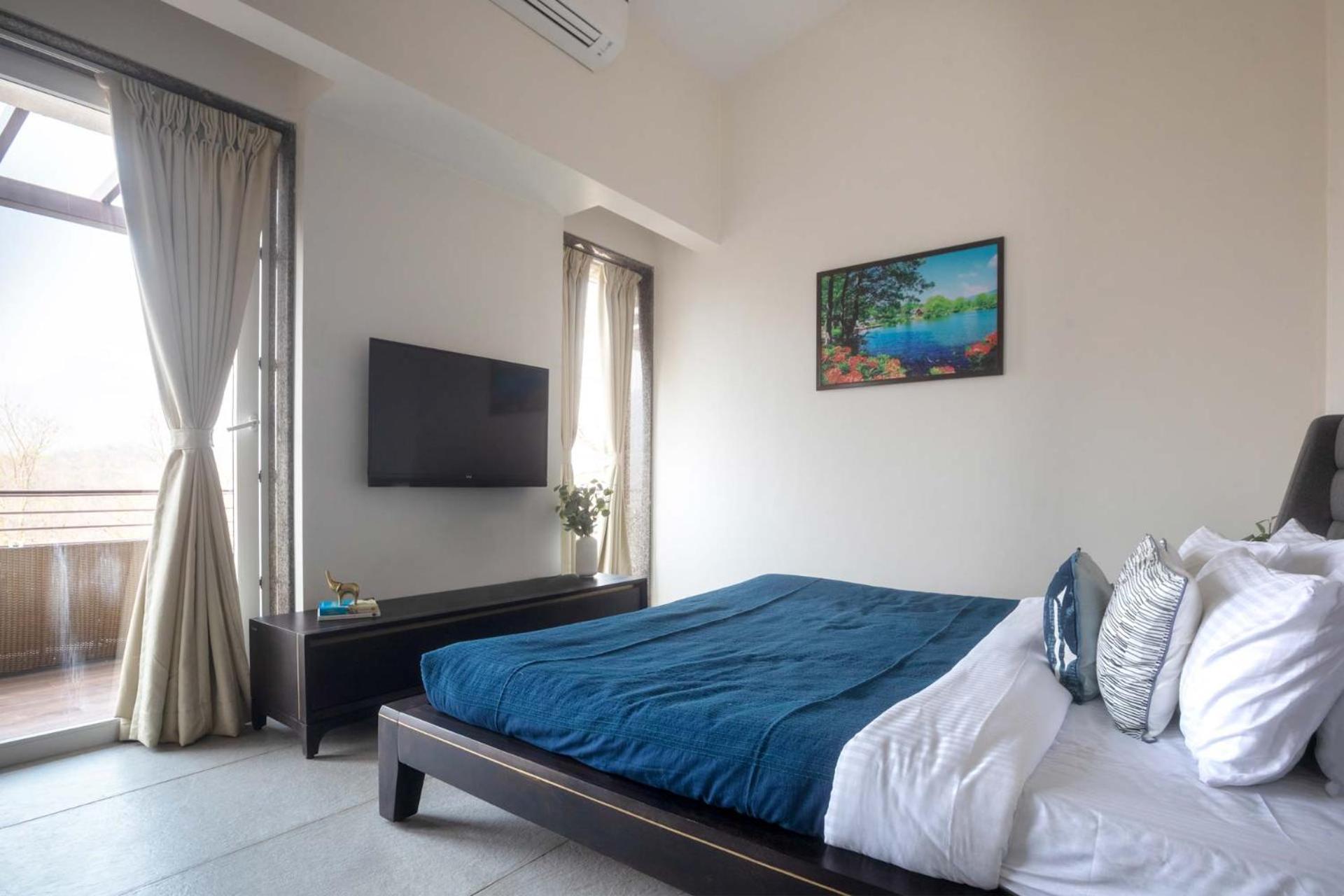 Eden Glade - Khopoli - Mountain-view villa with Private pool, Spacious decks & Indoor activities view 2