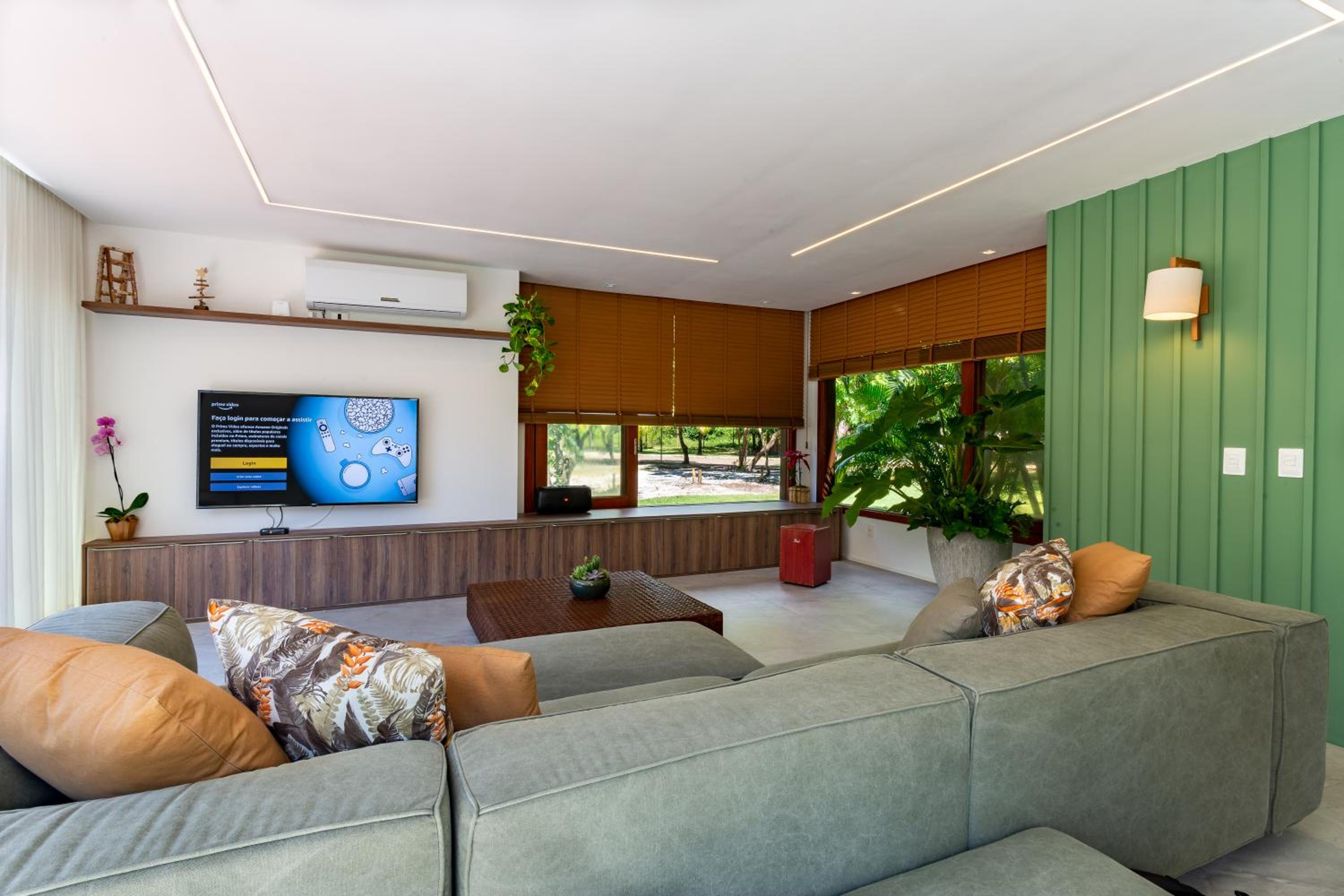 Stunning house with 6 suites in Sauípe