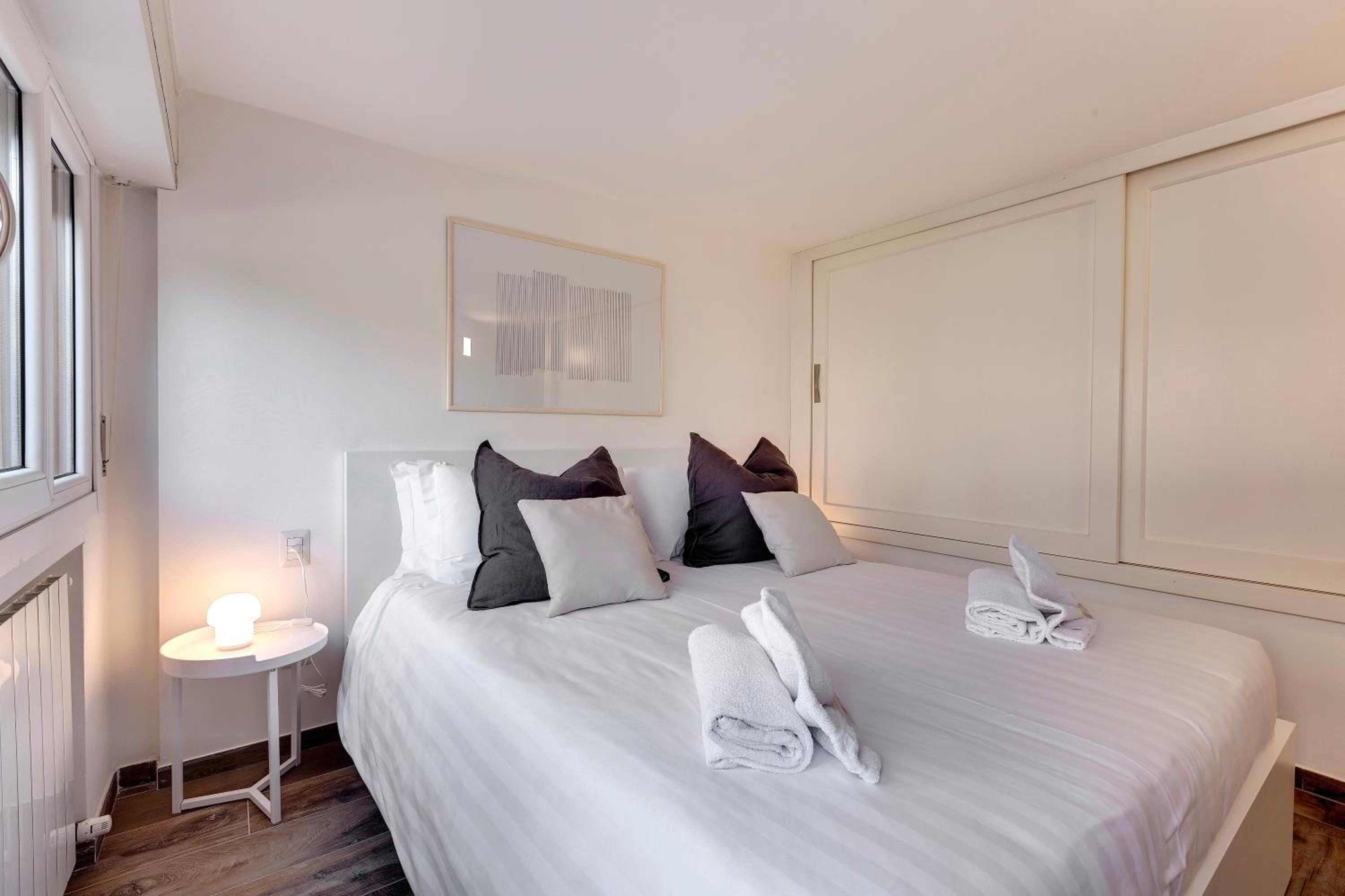 Rachel Apartment by Mamo Florence