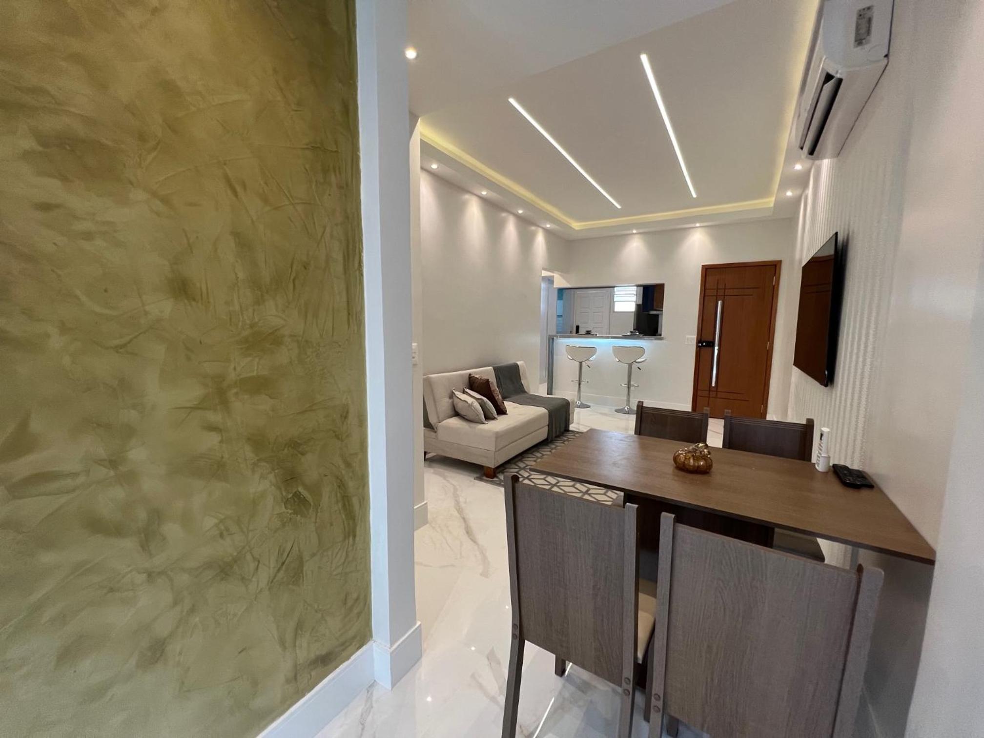 Wonderful 2 bedroom apartment in Copacabana, close to the beach