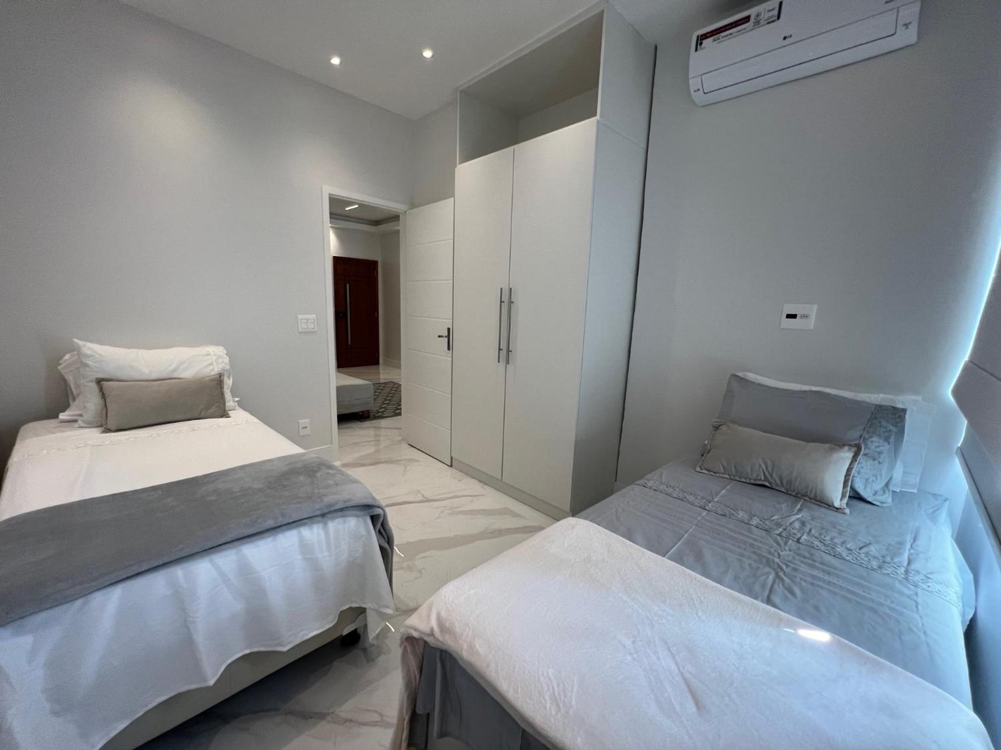 Wonderful 2 bedroom apartment in Copacabana, close to the beach