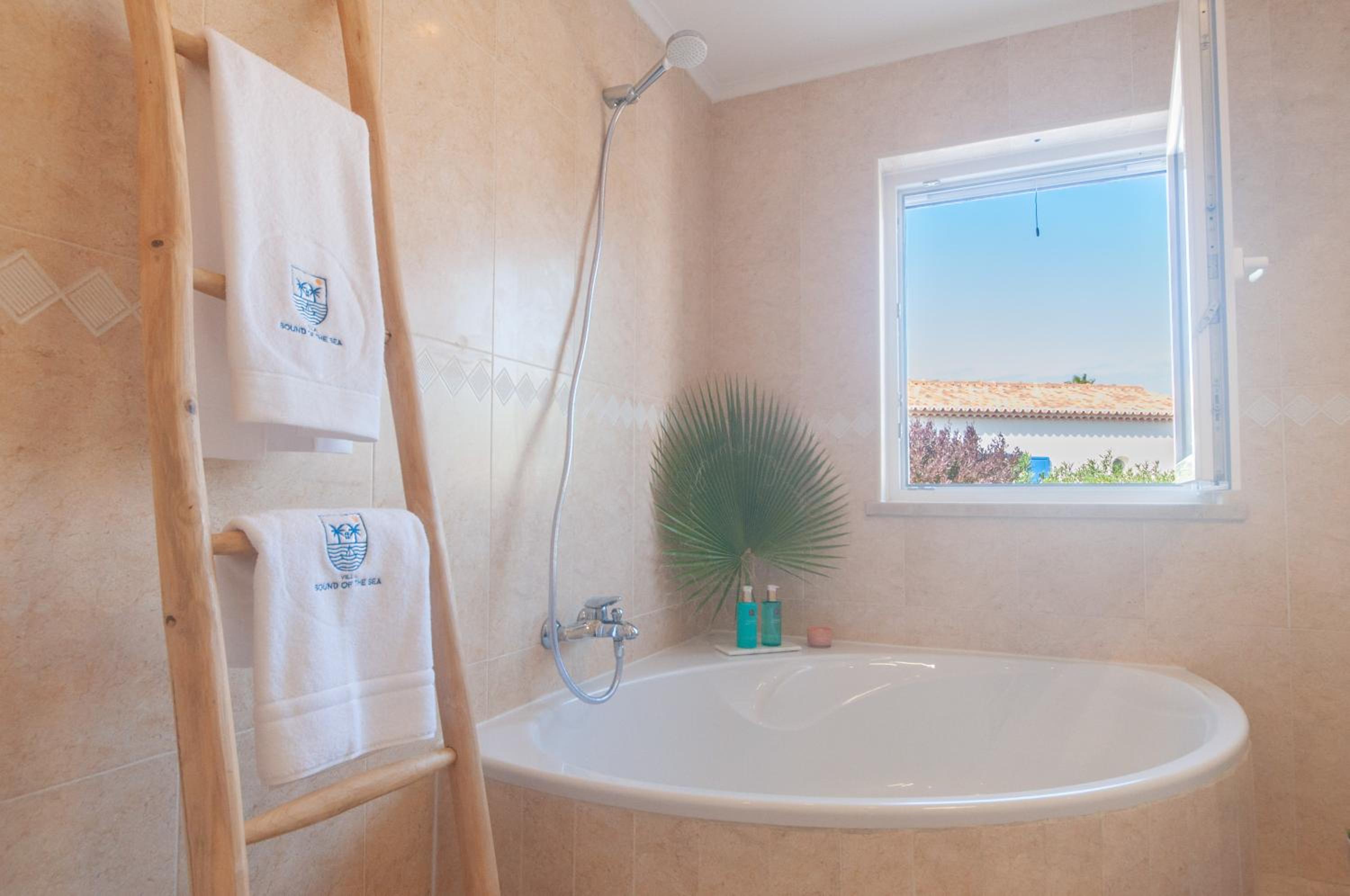 Villa Sound of the Sea by Portugal Collection