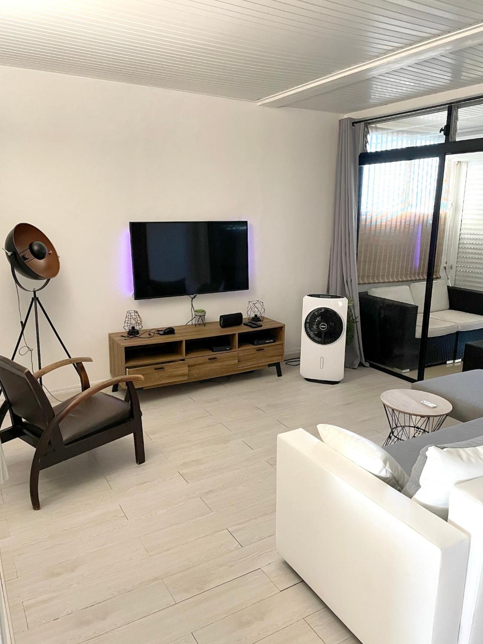 Appartement spacieux Fort de France avec balcon et parking view 2