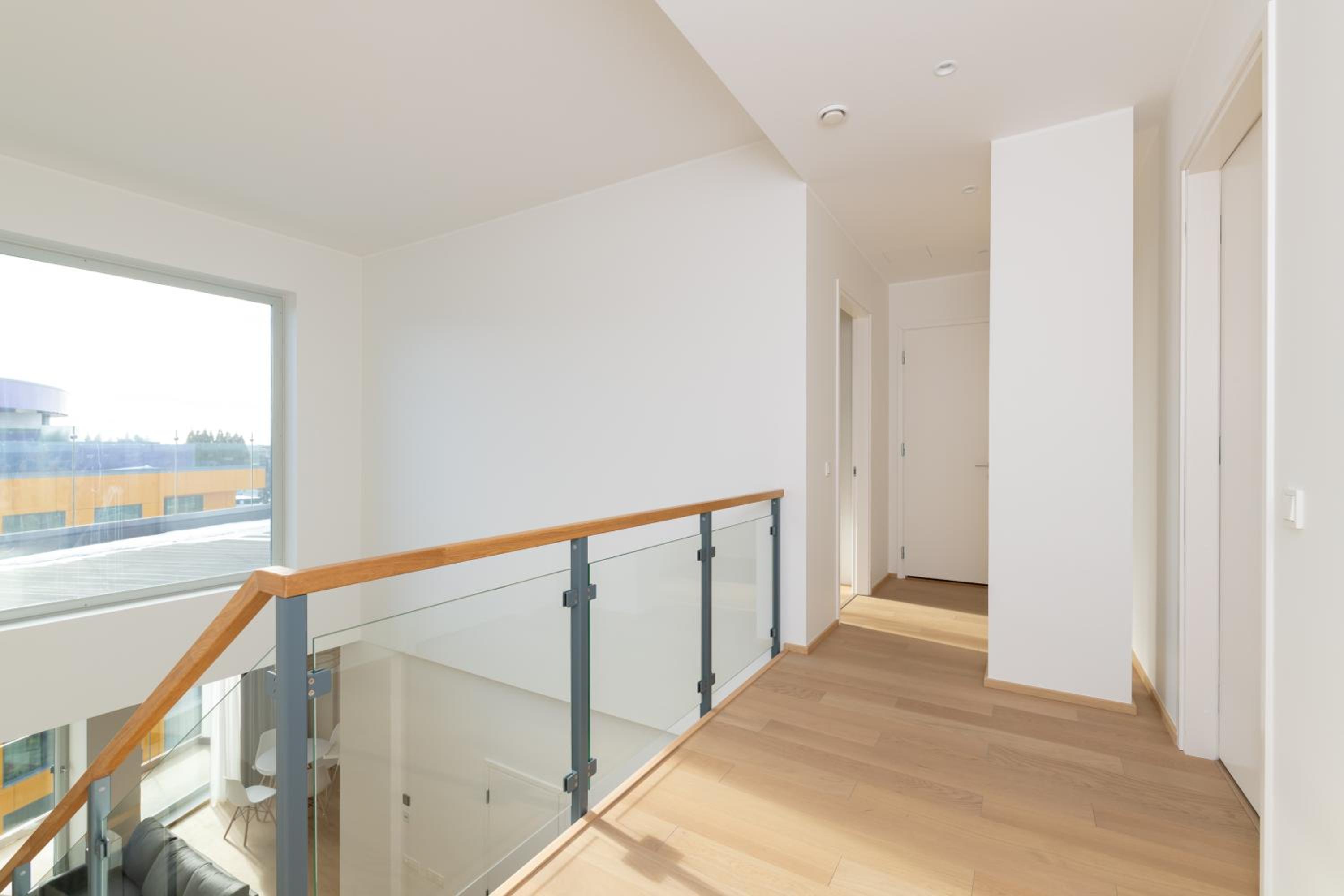 4bdr Modern and Stylish Apartment near Kadriorg with Free Parking