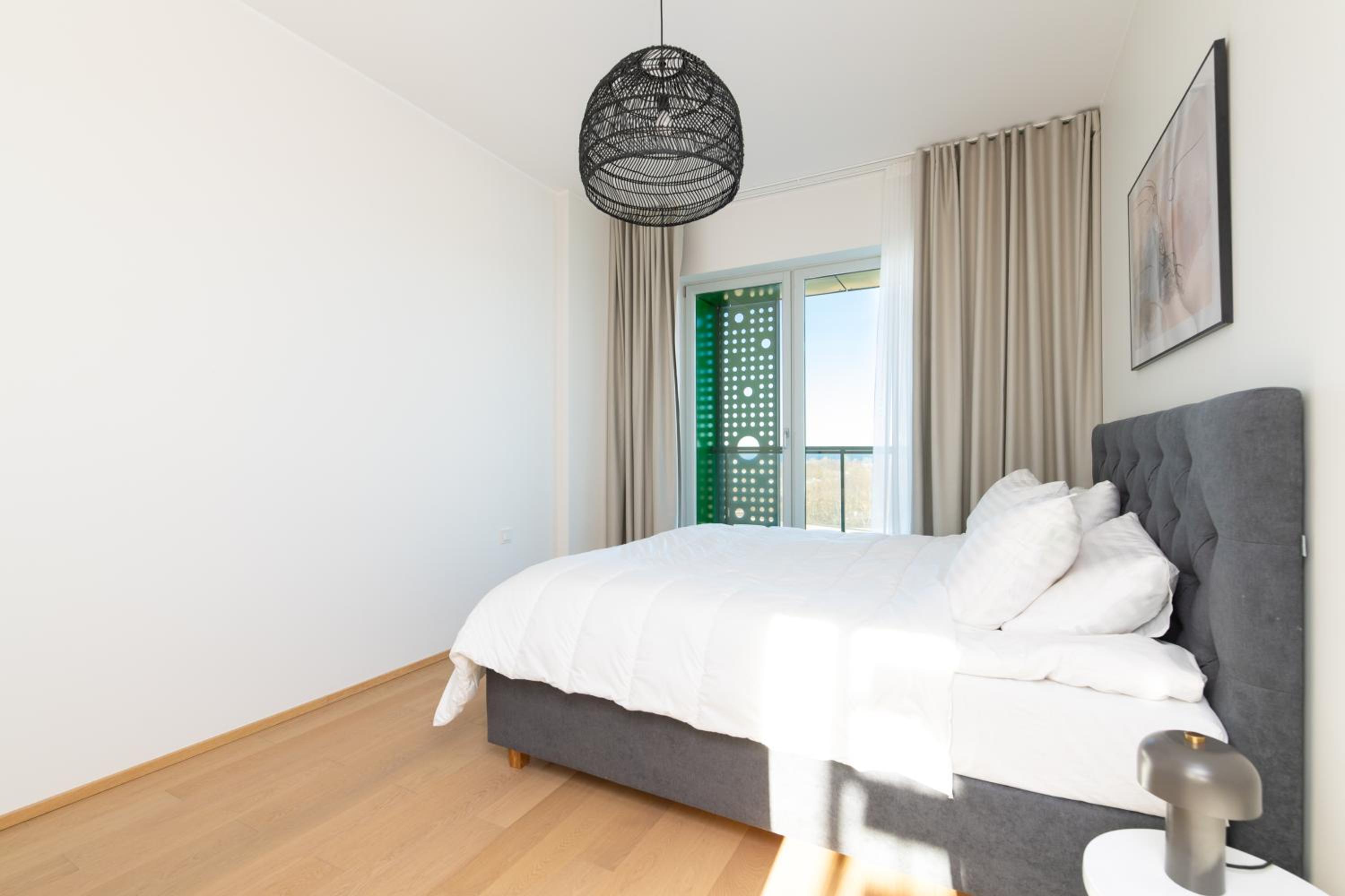 4bdr Modern and Stylish Apartment near Kadriorg with Free Parking
