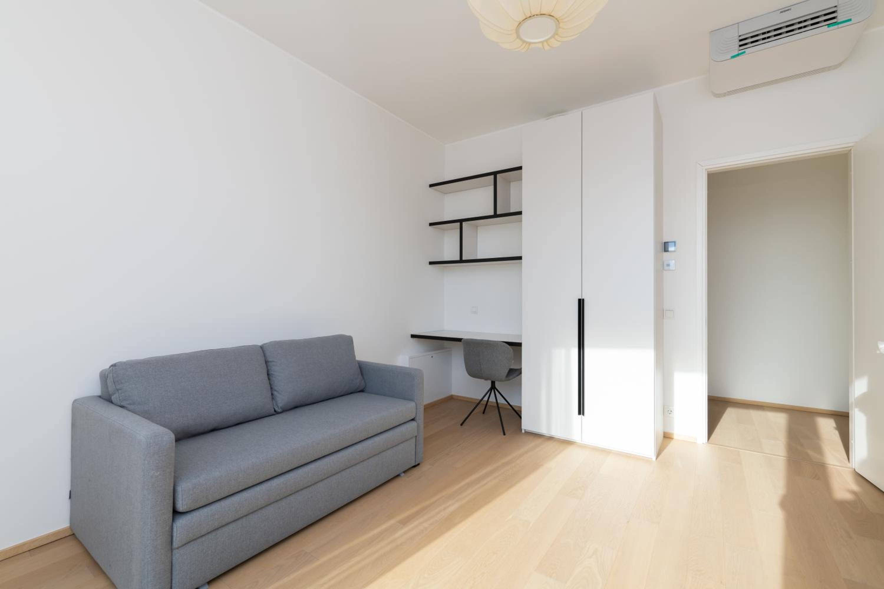 4bdr Modern and Stylish Apartment near Kadriorg with Free Parking
