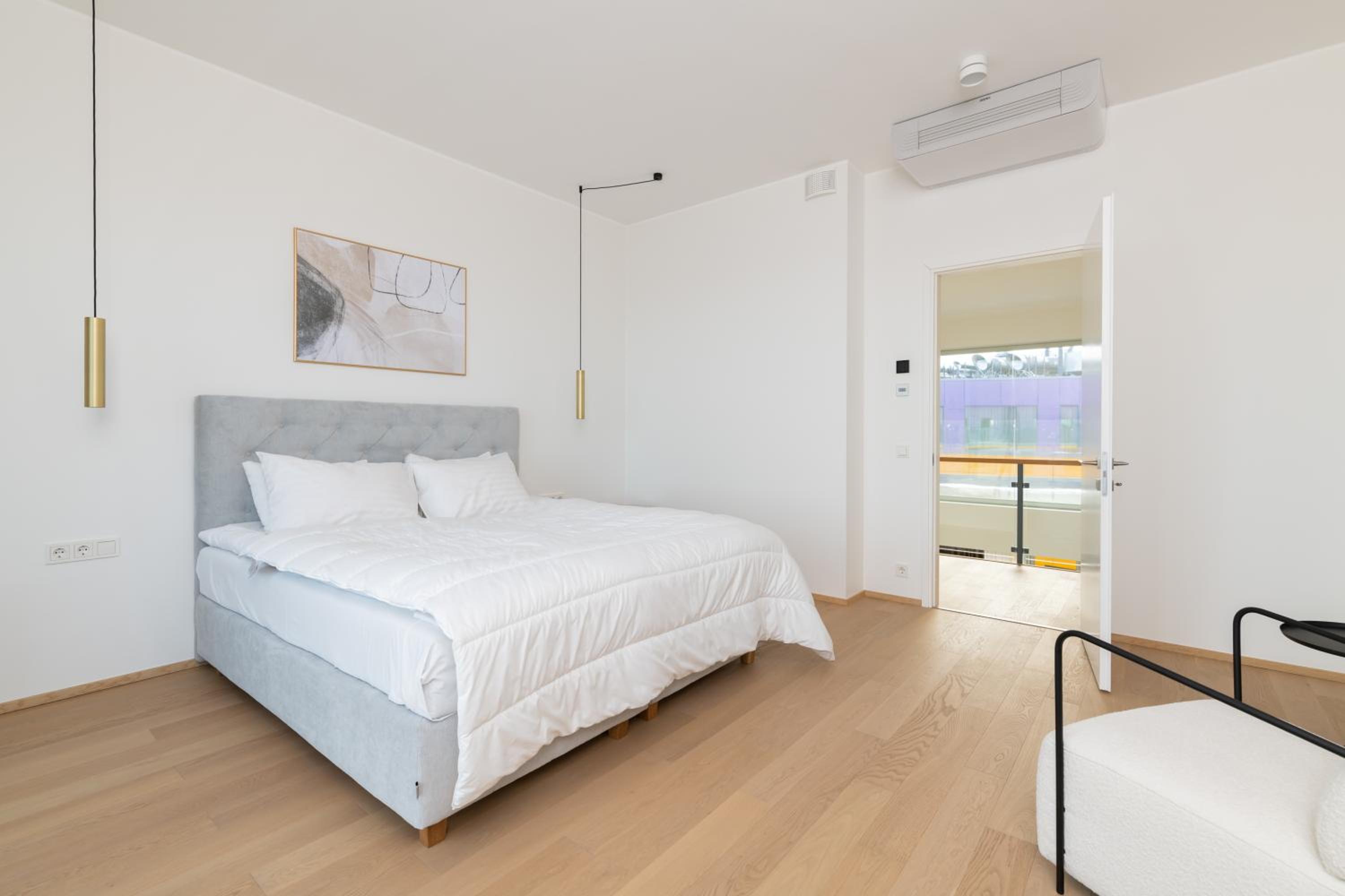 4bdr Modern and Stylish Apartment near Kadriorg with Free Parking