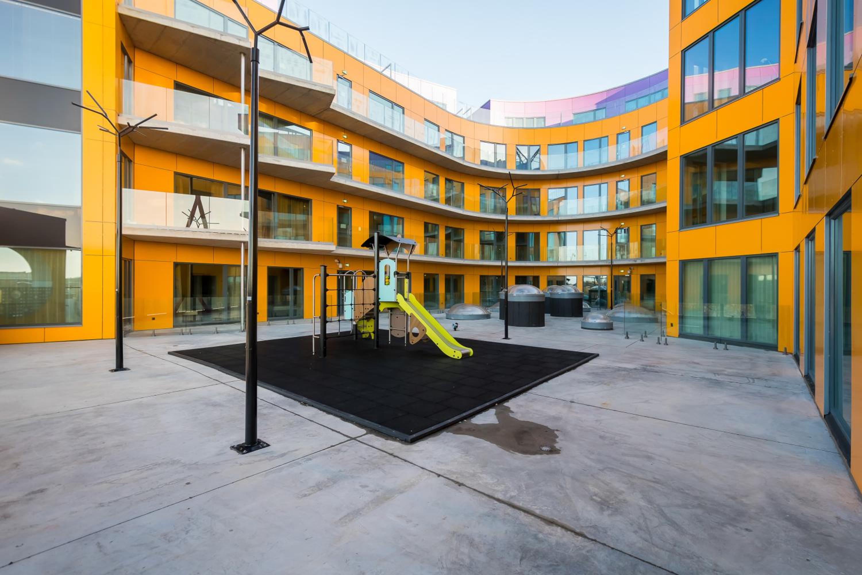 4bdr Modern and Stylish Apartment near Kadriorg with Free Parking