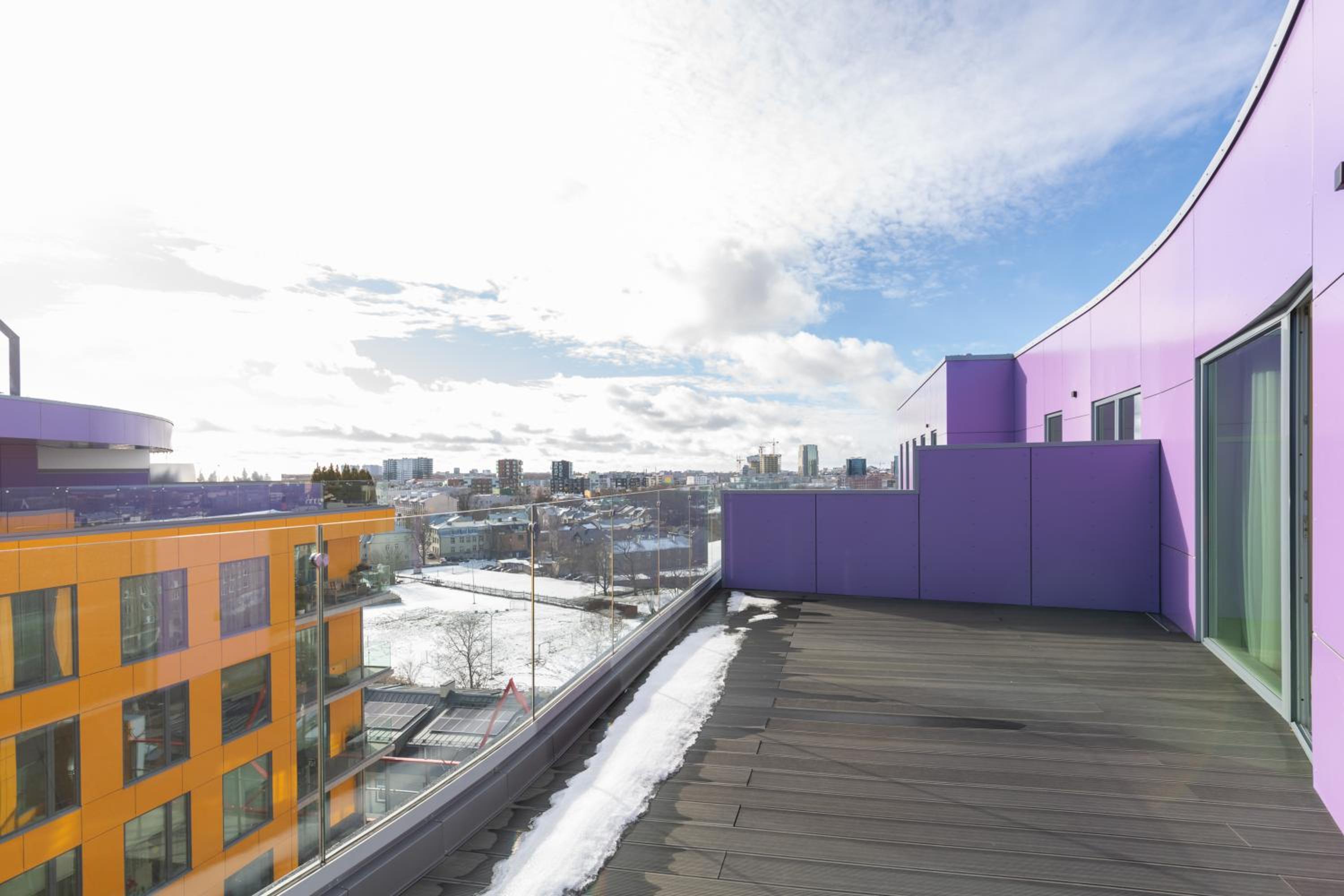 4bdr Modern and Stylish Apartment near Kadriorg with Free Parking