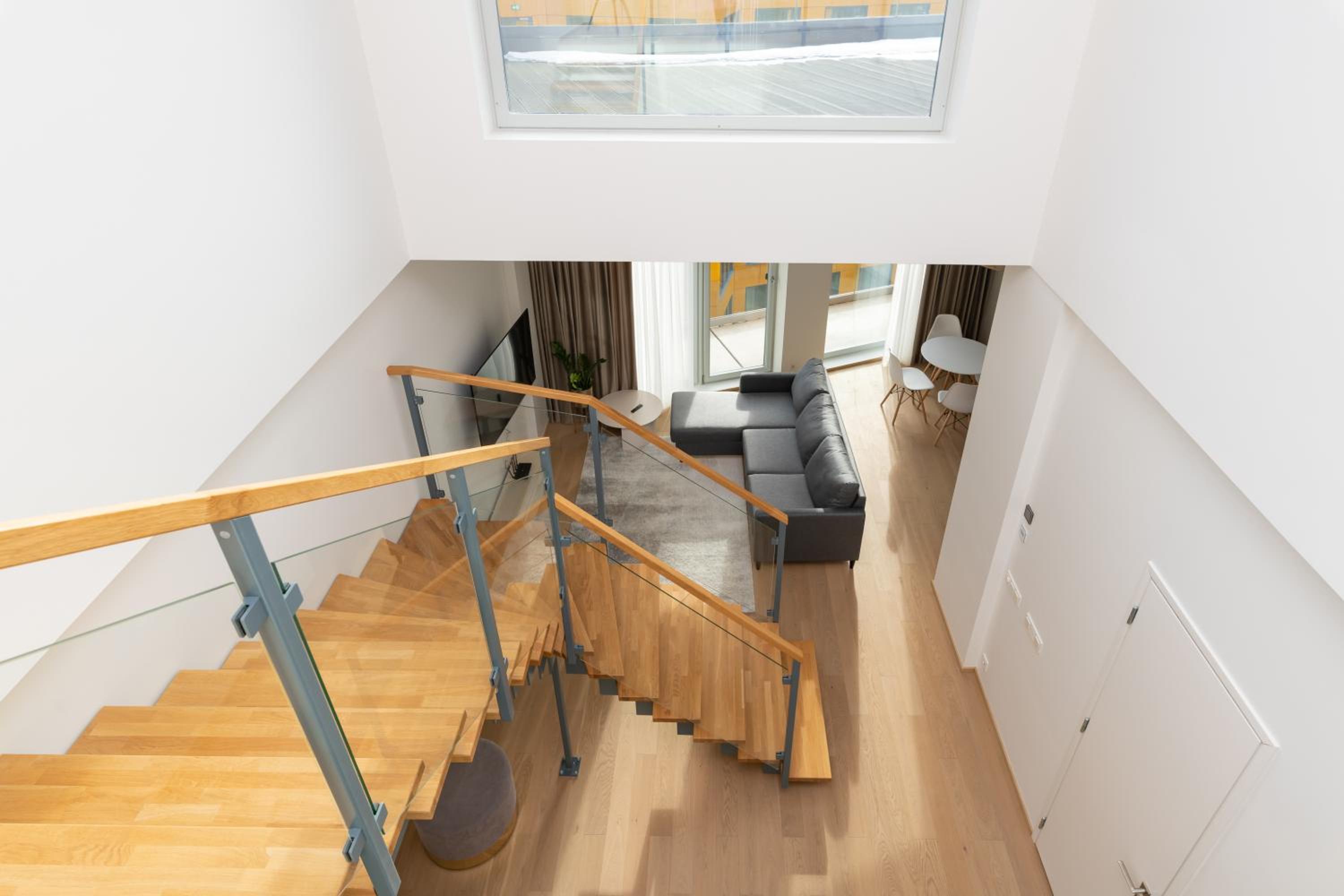 4bdr Modern and Stylish Apartment near Kadriorg with Free Parking