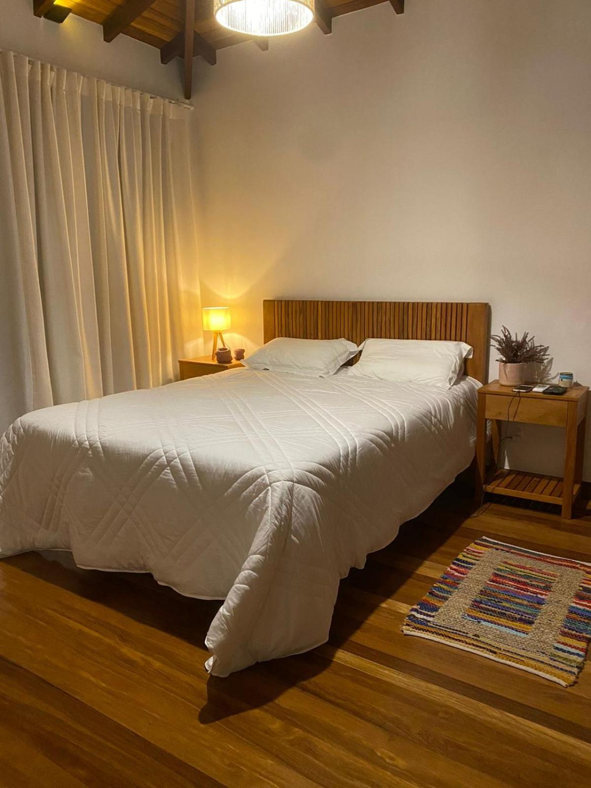 Casa alto padrão a 100 metros da praia brava