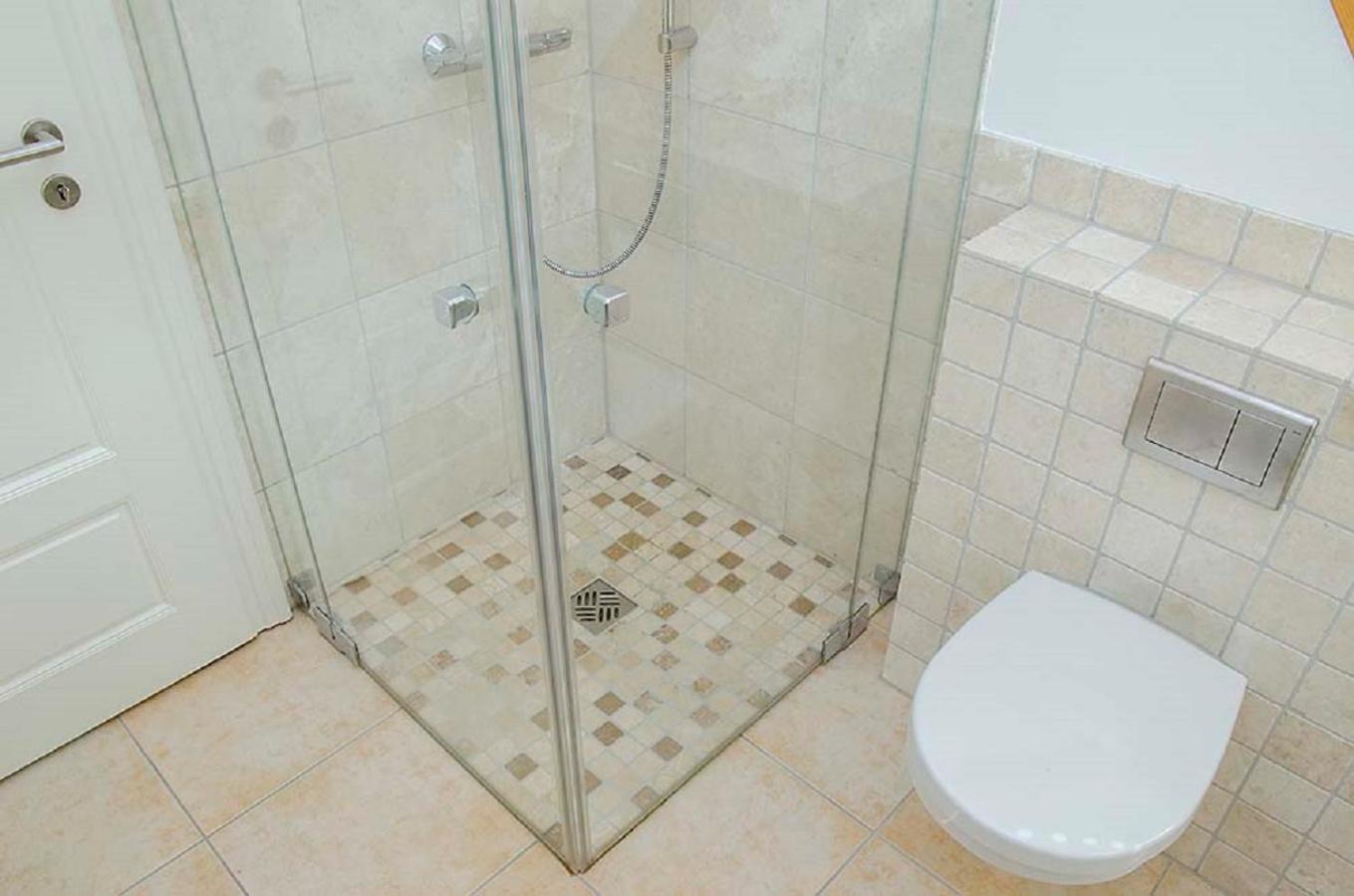 Urlaub beim Winzer - Ferienwohnung IDIG mit Balkon