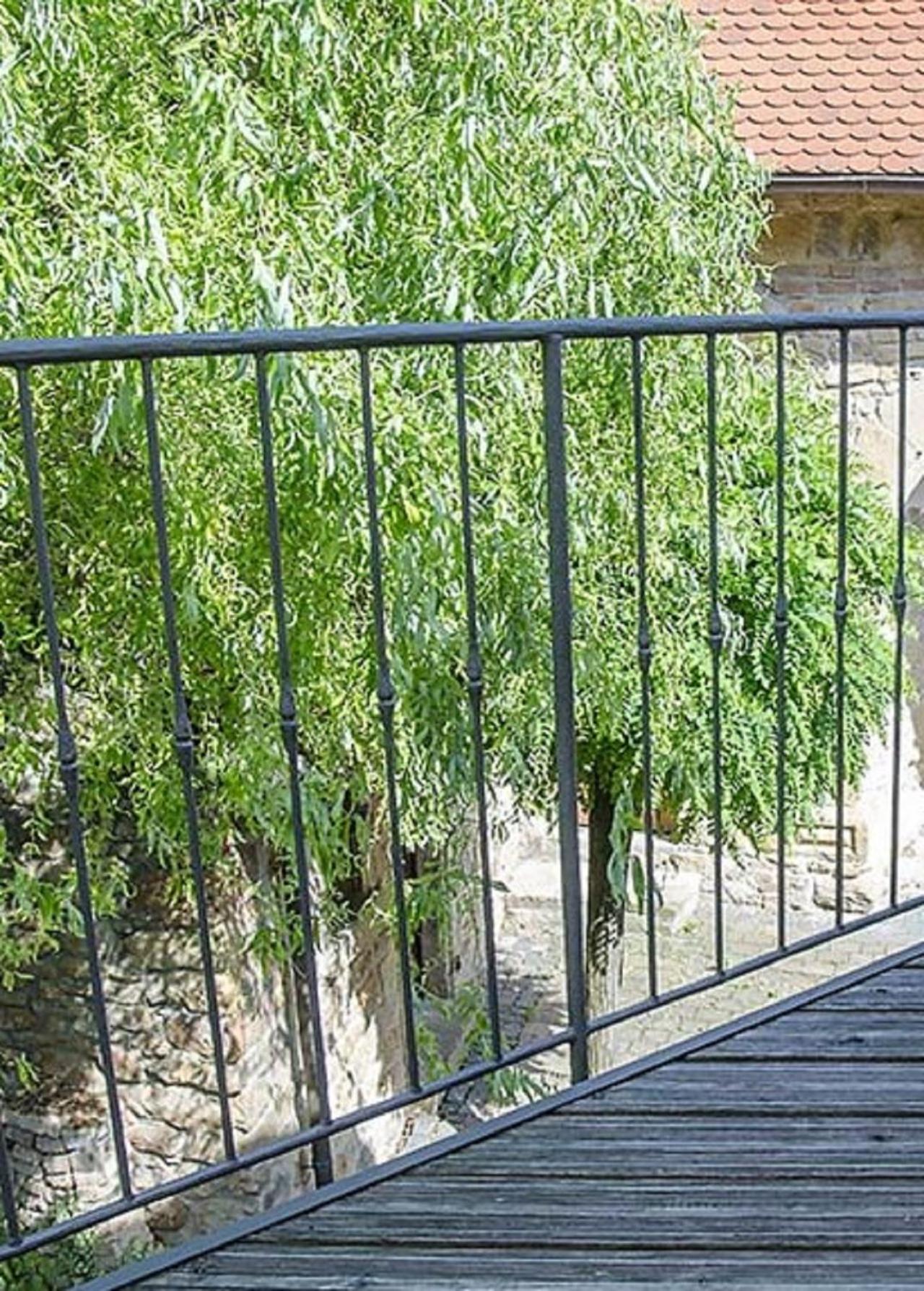 Urlaub beim Winzer - Ferienwohnung IDIG mit Balkon
