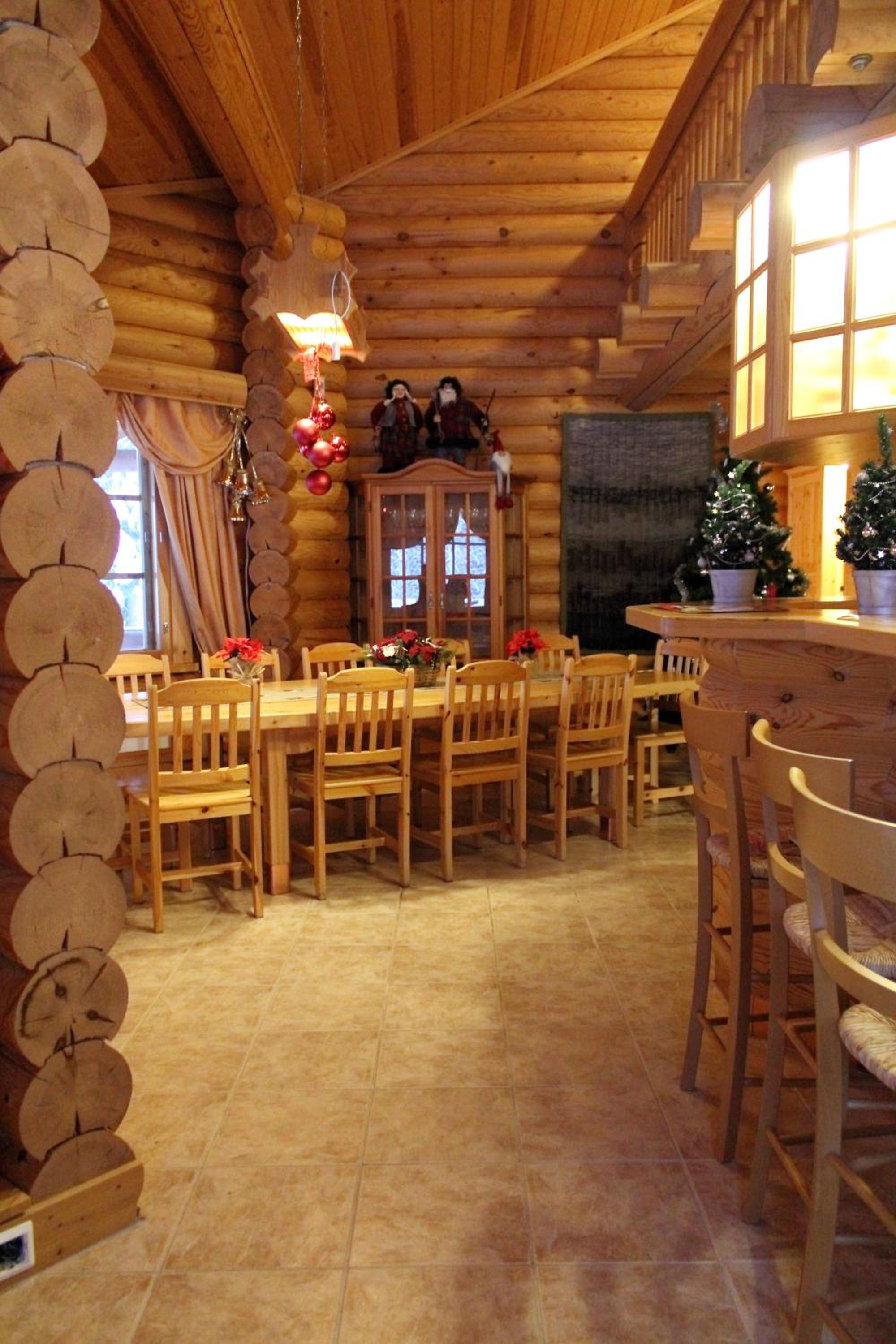 Aapishovi Chalet