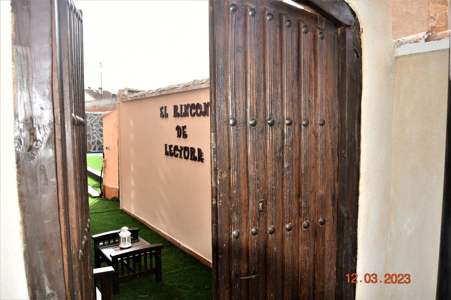 casa rural valderaduey