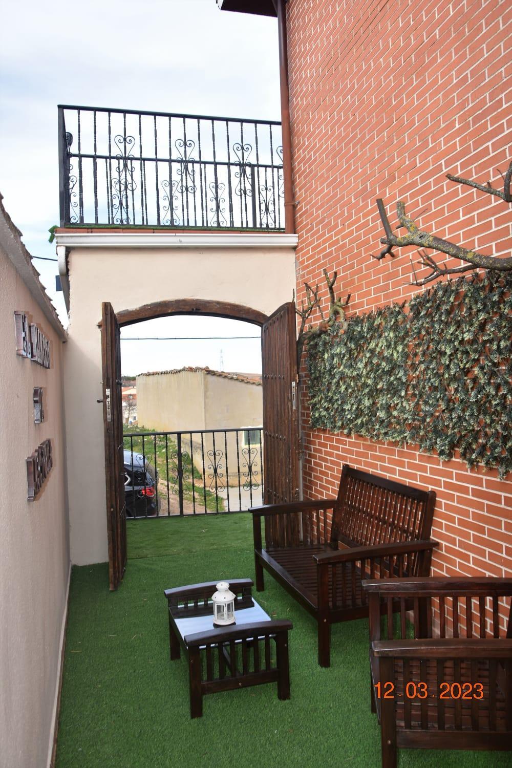 casa rural valderaduey
